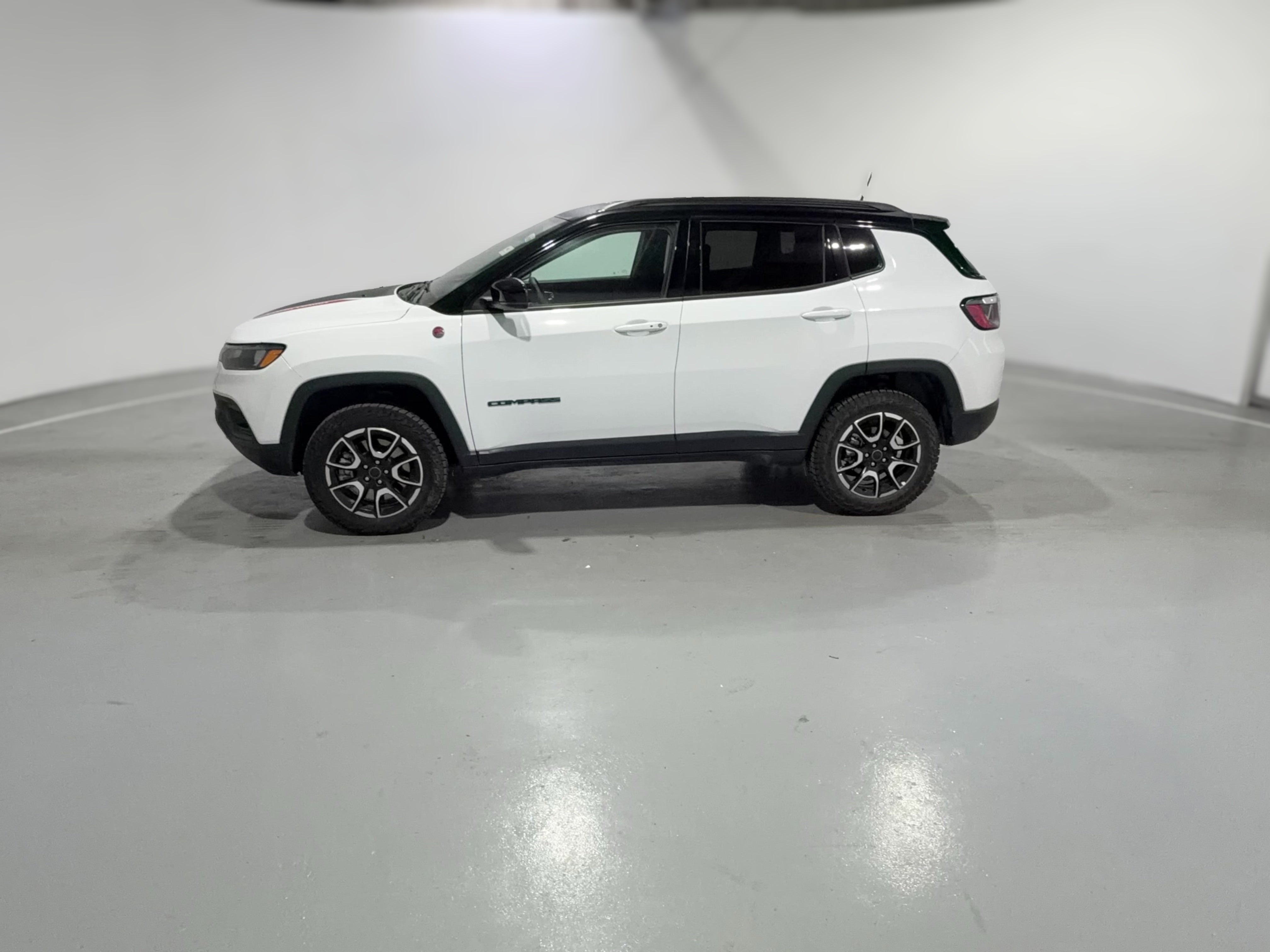 2025 Jeep Compass Trailhawk - Photo 28