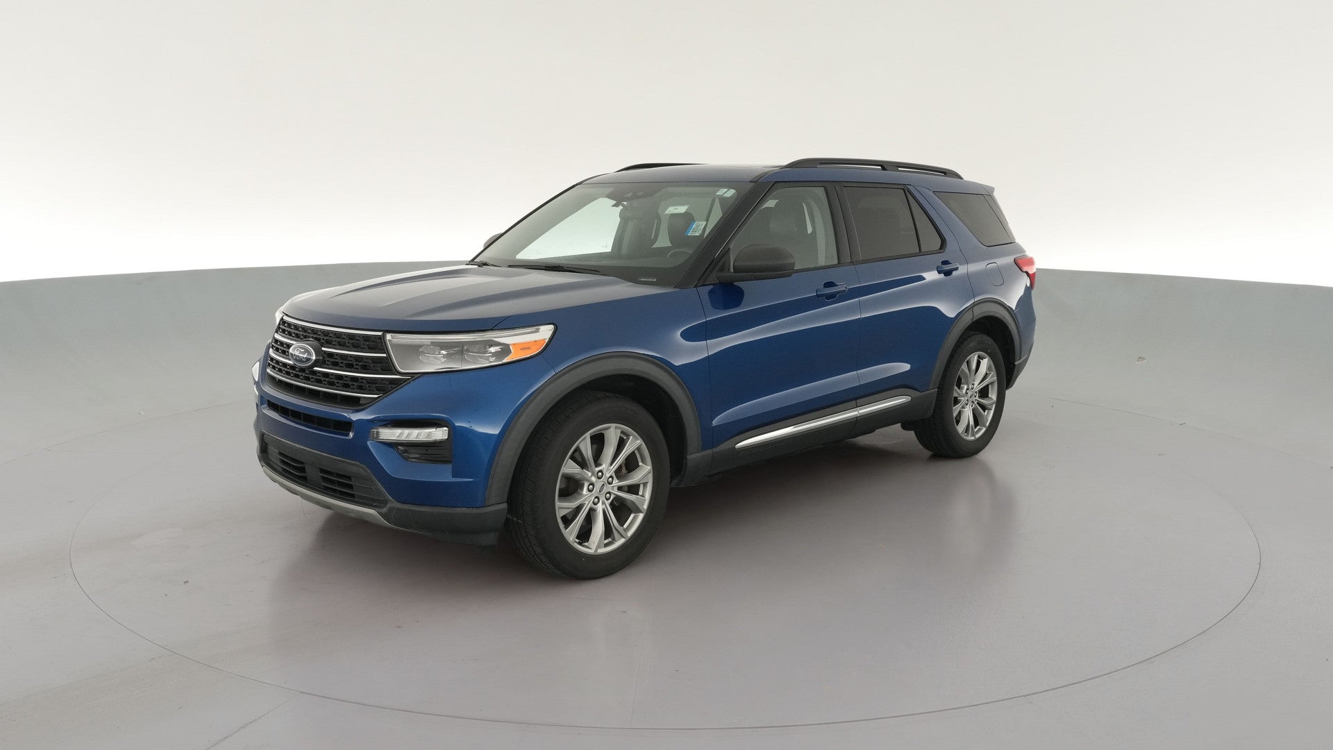 2020 Ford Explorer vehicle photo