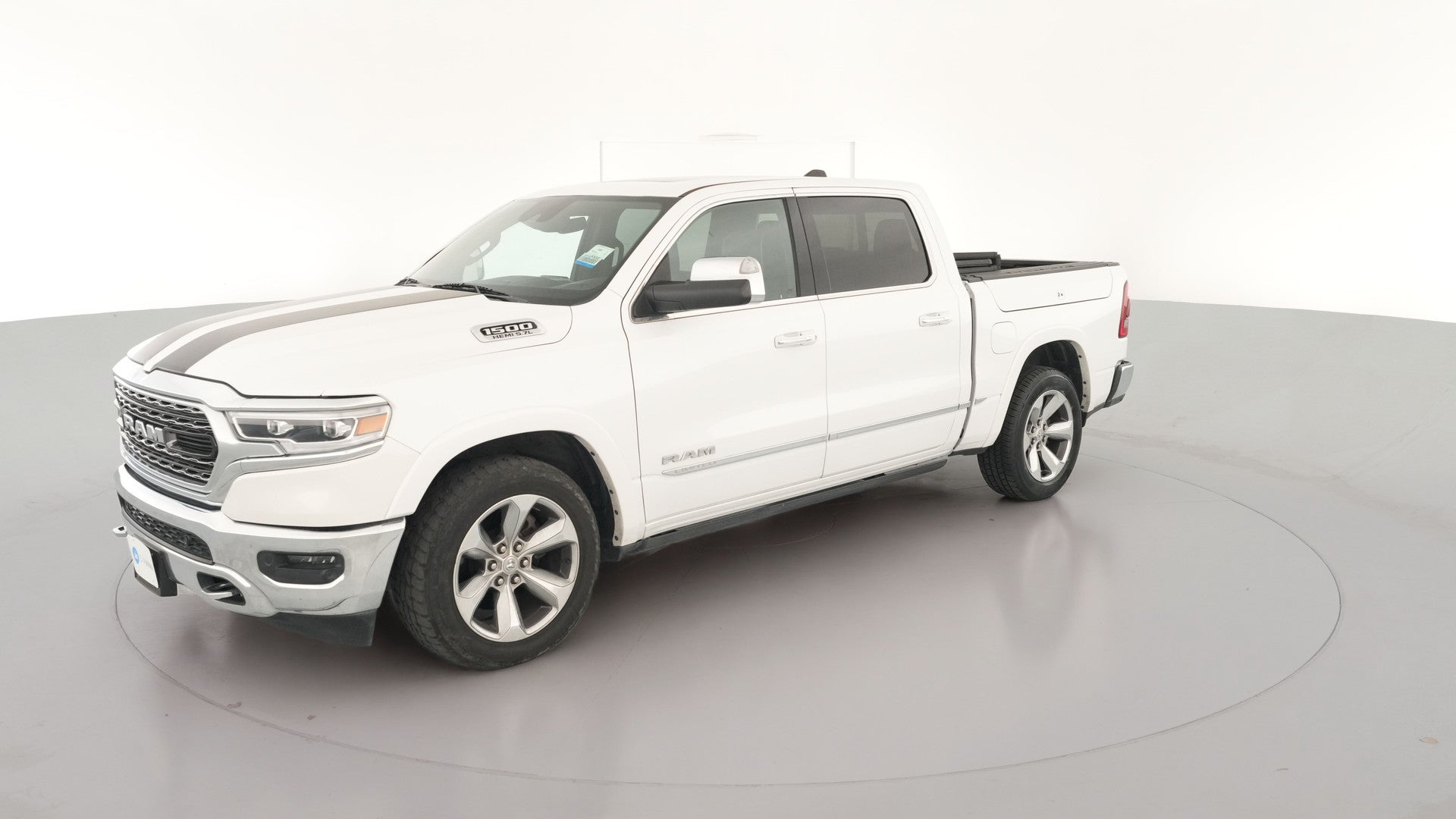 2019 Ram 1500 Crew Cab vehicle photo