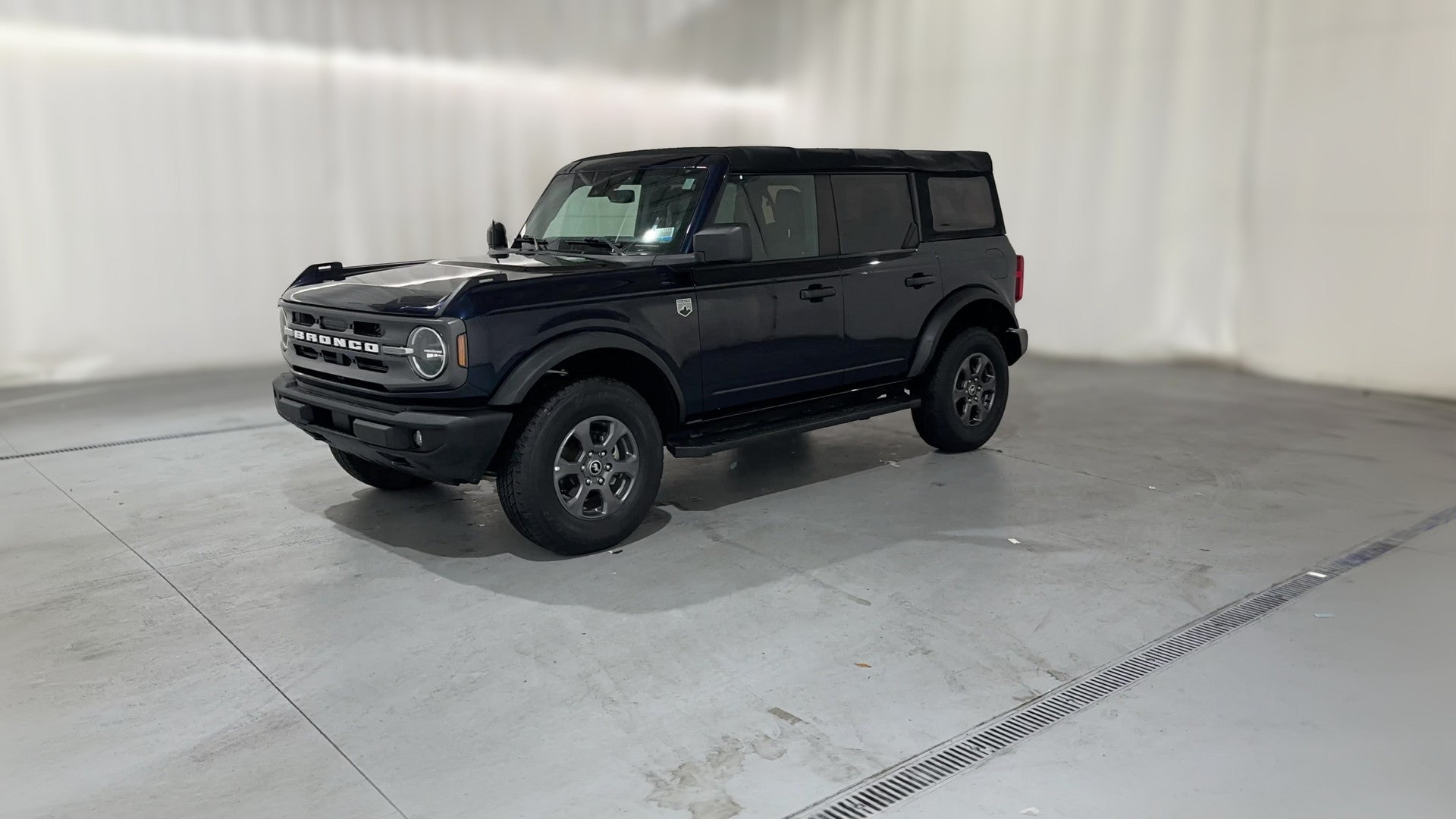 2021 Ford Bronco vehicle photo