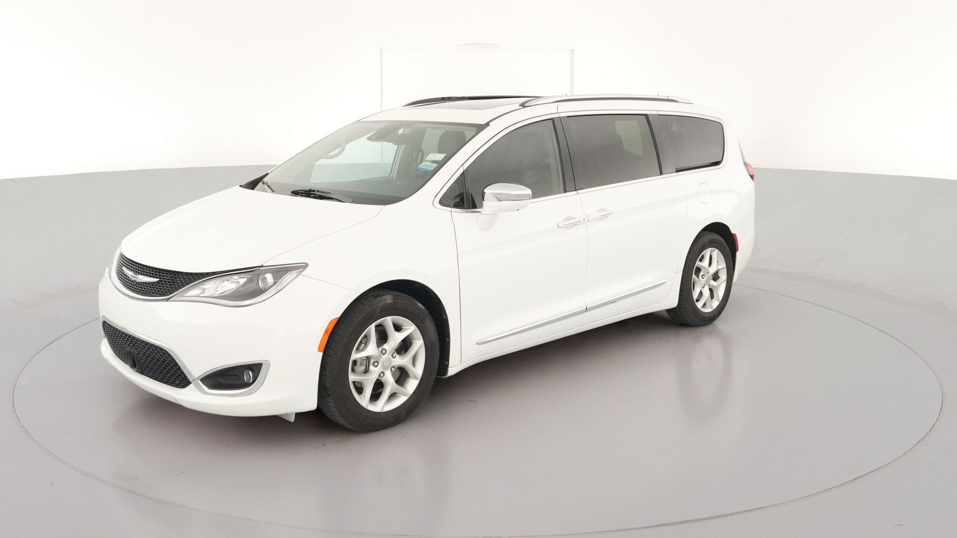 2020 Chrysler Pacifica vehicle photo