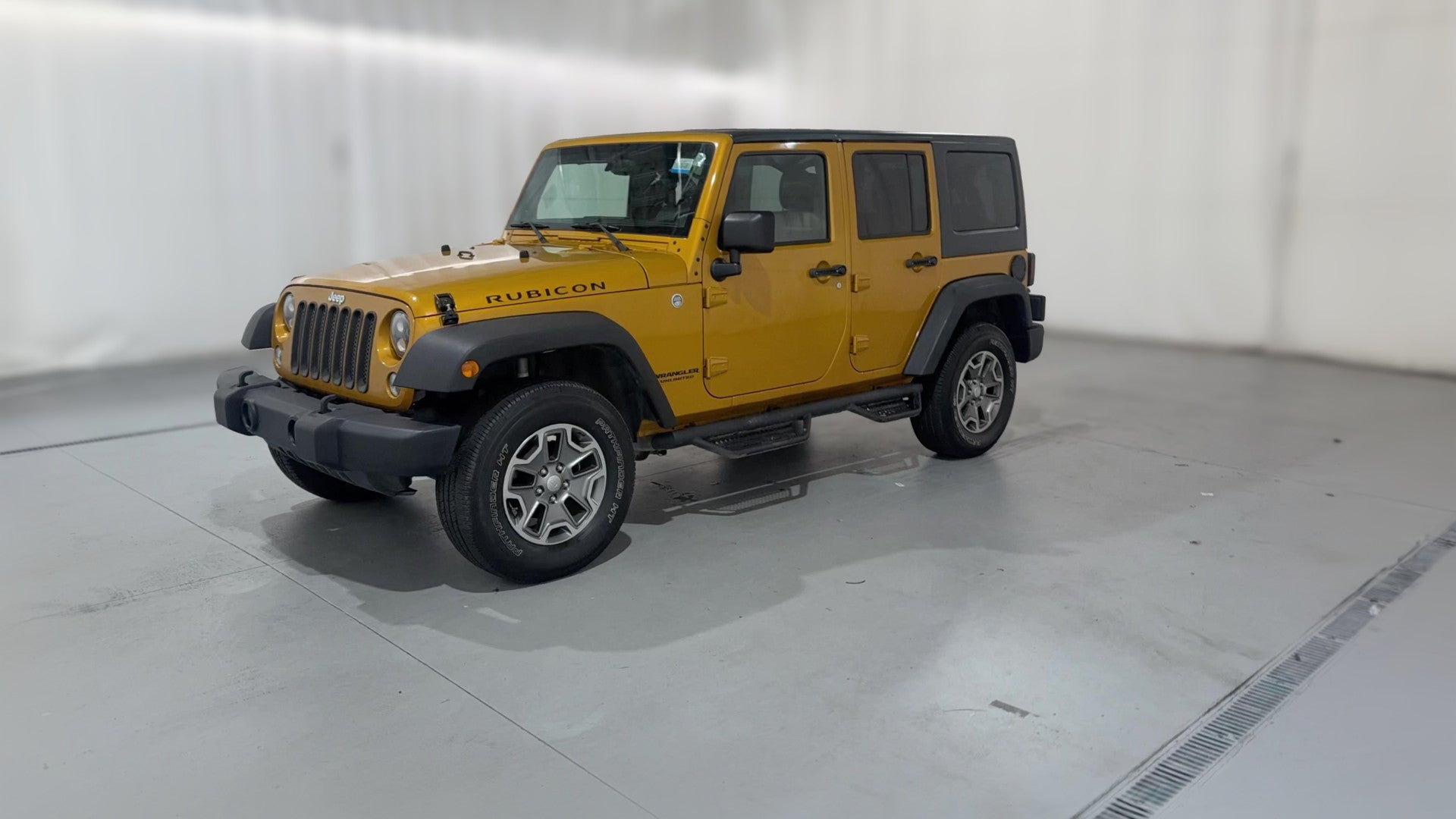 2014 Jeep Wrangler vehicle photo