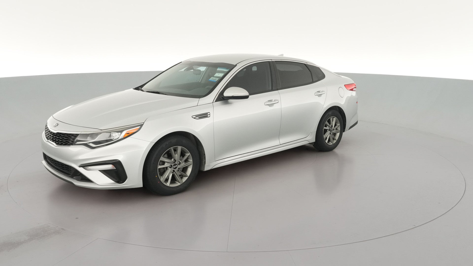 2019 Kia Optima vehicle photo