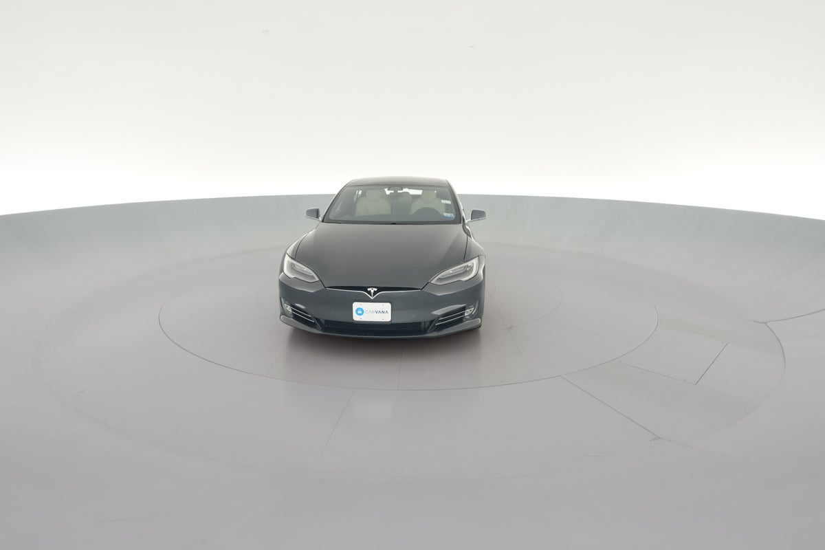 2020 Tesla Model S Performance in Gray — 360° view 1