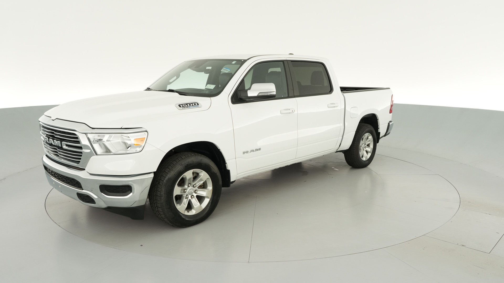 2024 Ram 1500 Crew Cab vehicle photo