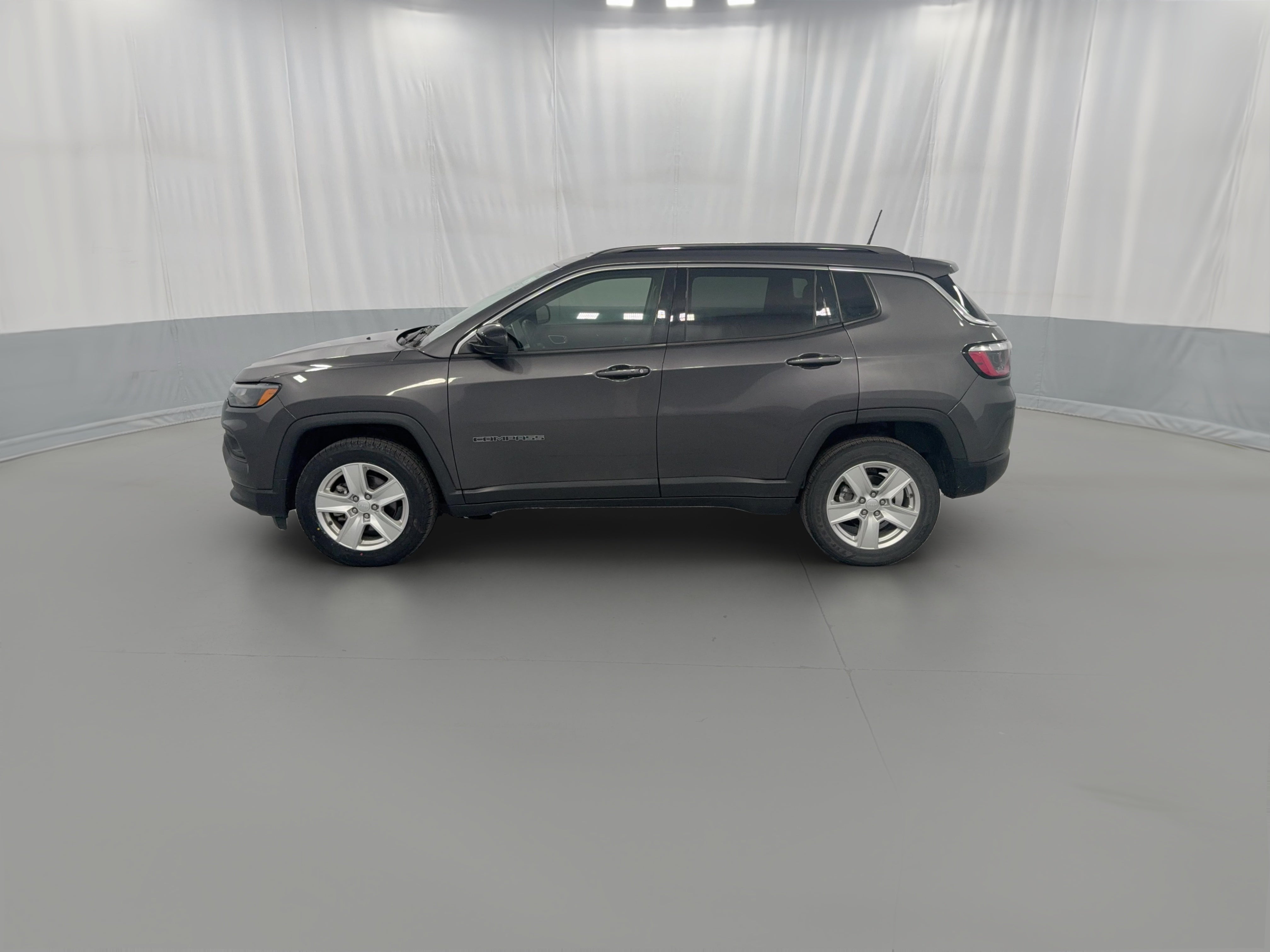 2022 Jeep Compass Latitude - Photo 28