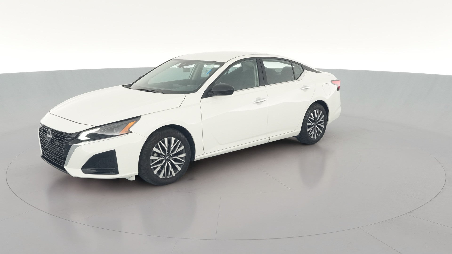 2025 Nissan Altima vehicle photo
