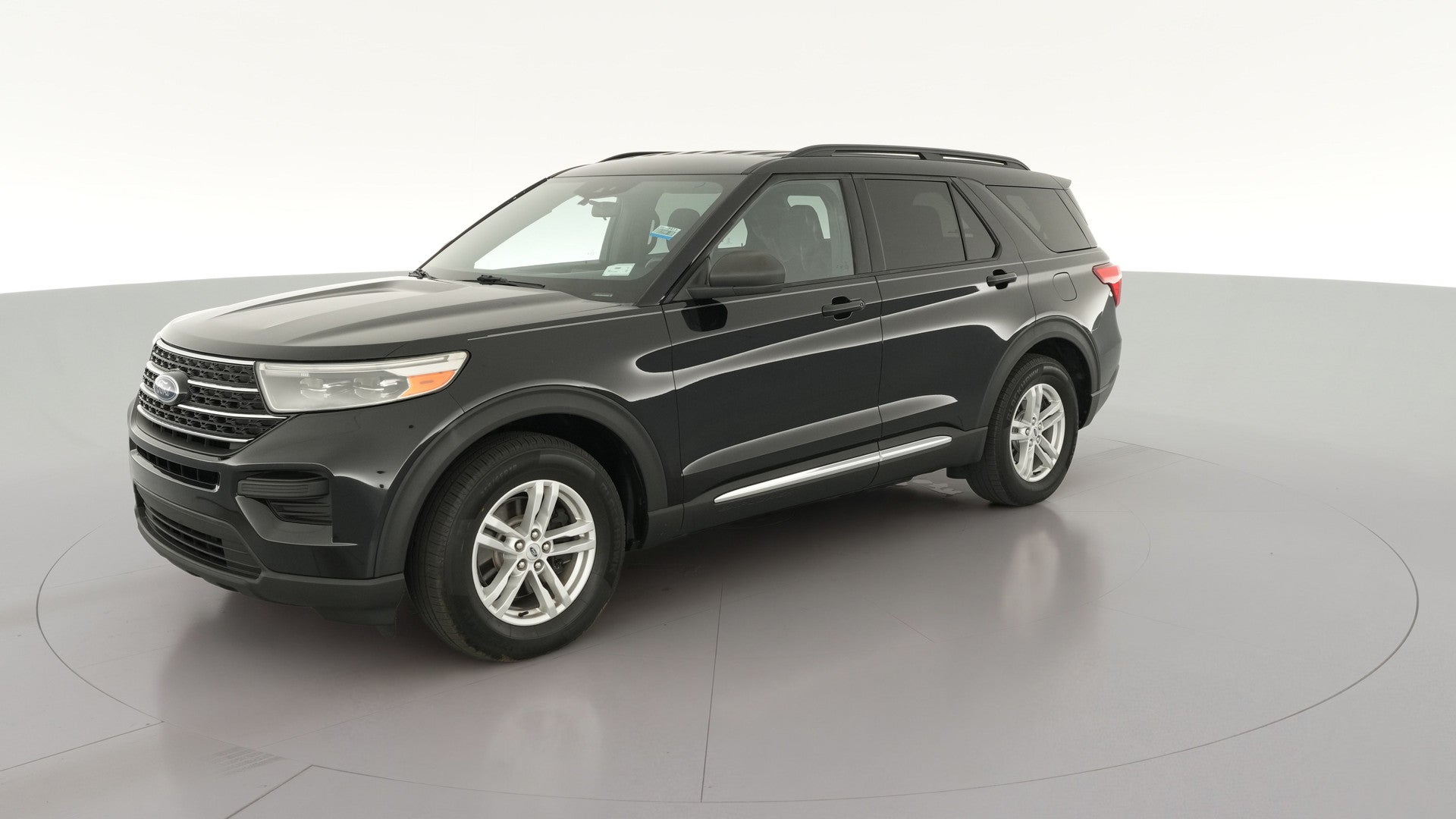2020 Ford Explorer vehicle photo