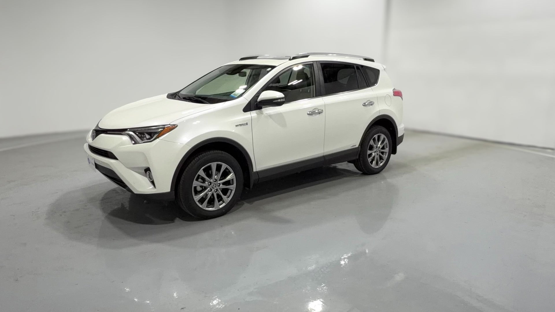 2018 Toyota RAV4 Hybrid vehicle photo