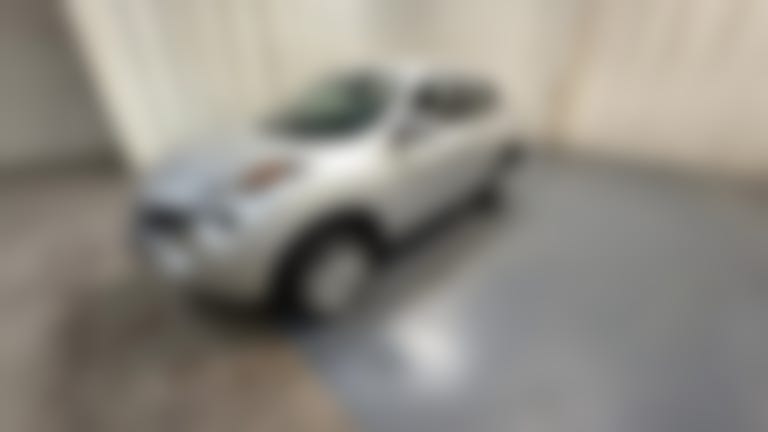 2017 Nissan JUKE vehicle photo