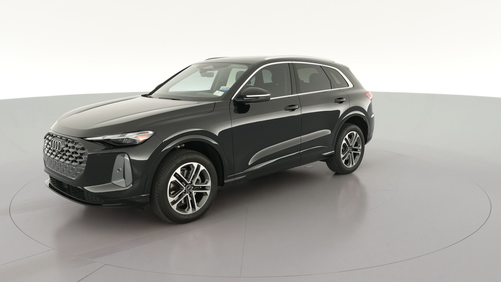 2025 Audi Q5 vehicle photo