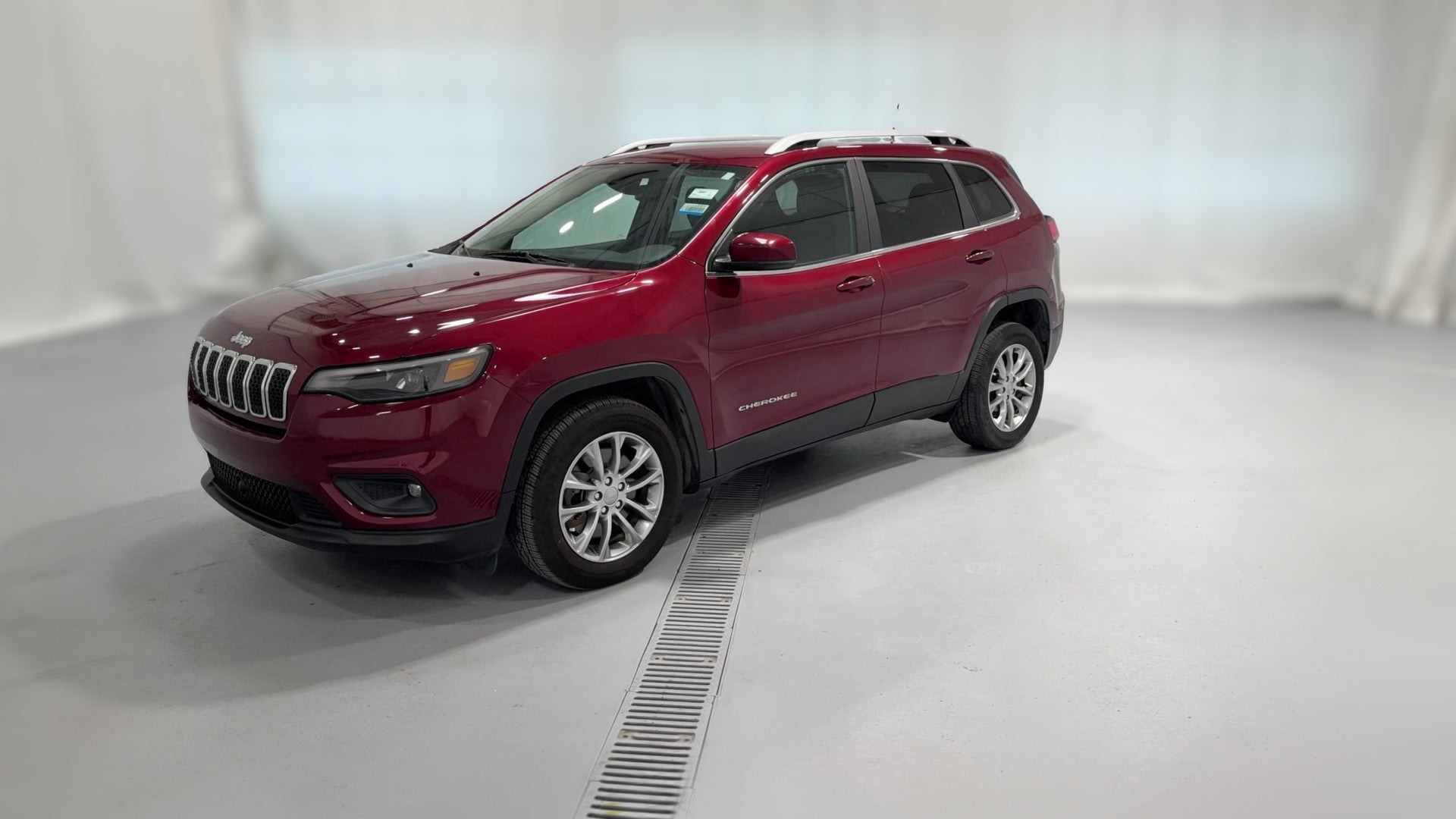 2021 Jeep Cherokee vehicle photo