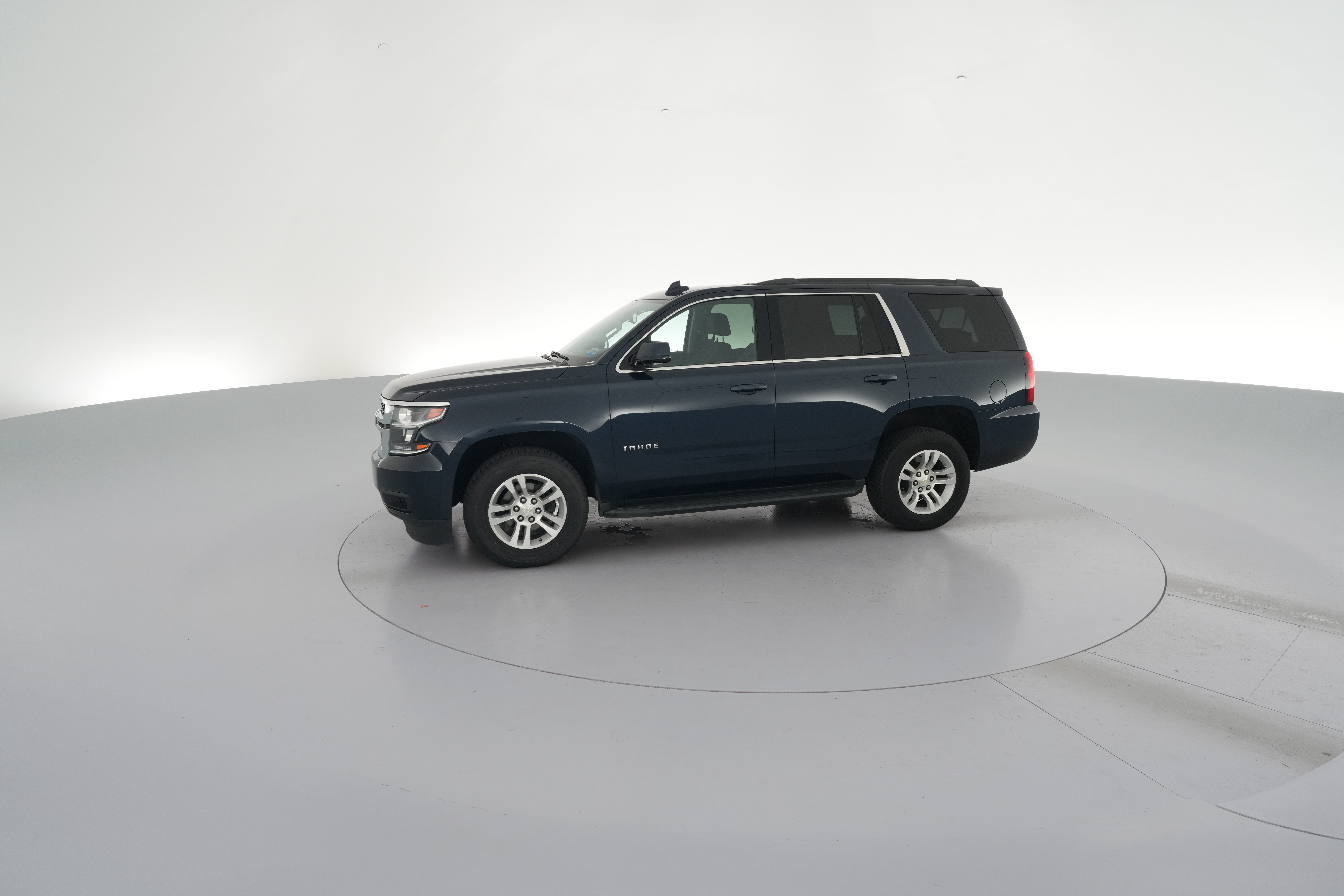 2020 Chevrolet Tahoe LS - Photo 26
