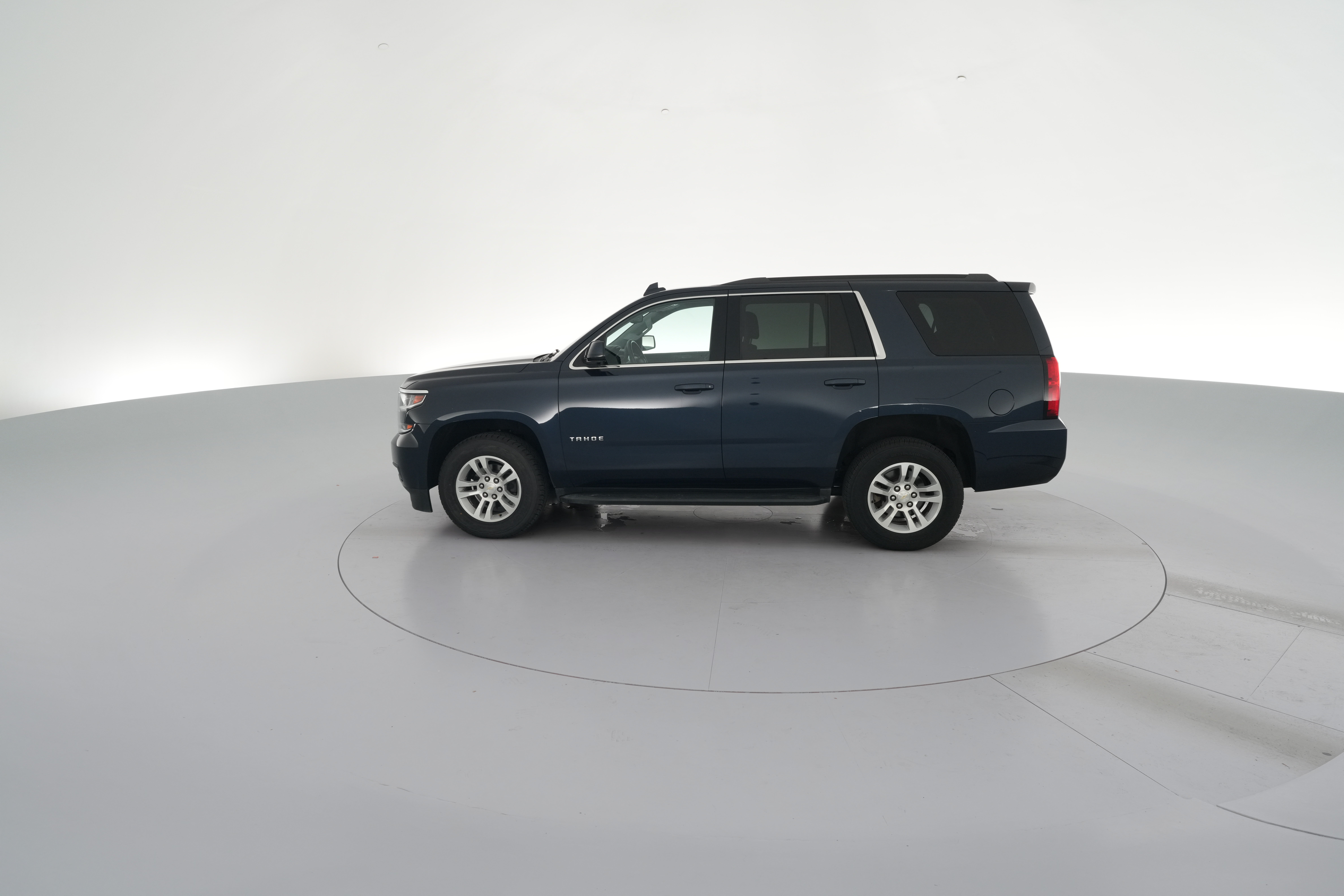 2020 Chevrolet Tahoe LS - Photo 27