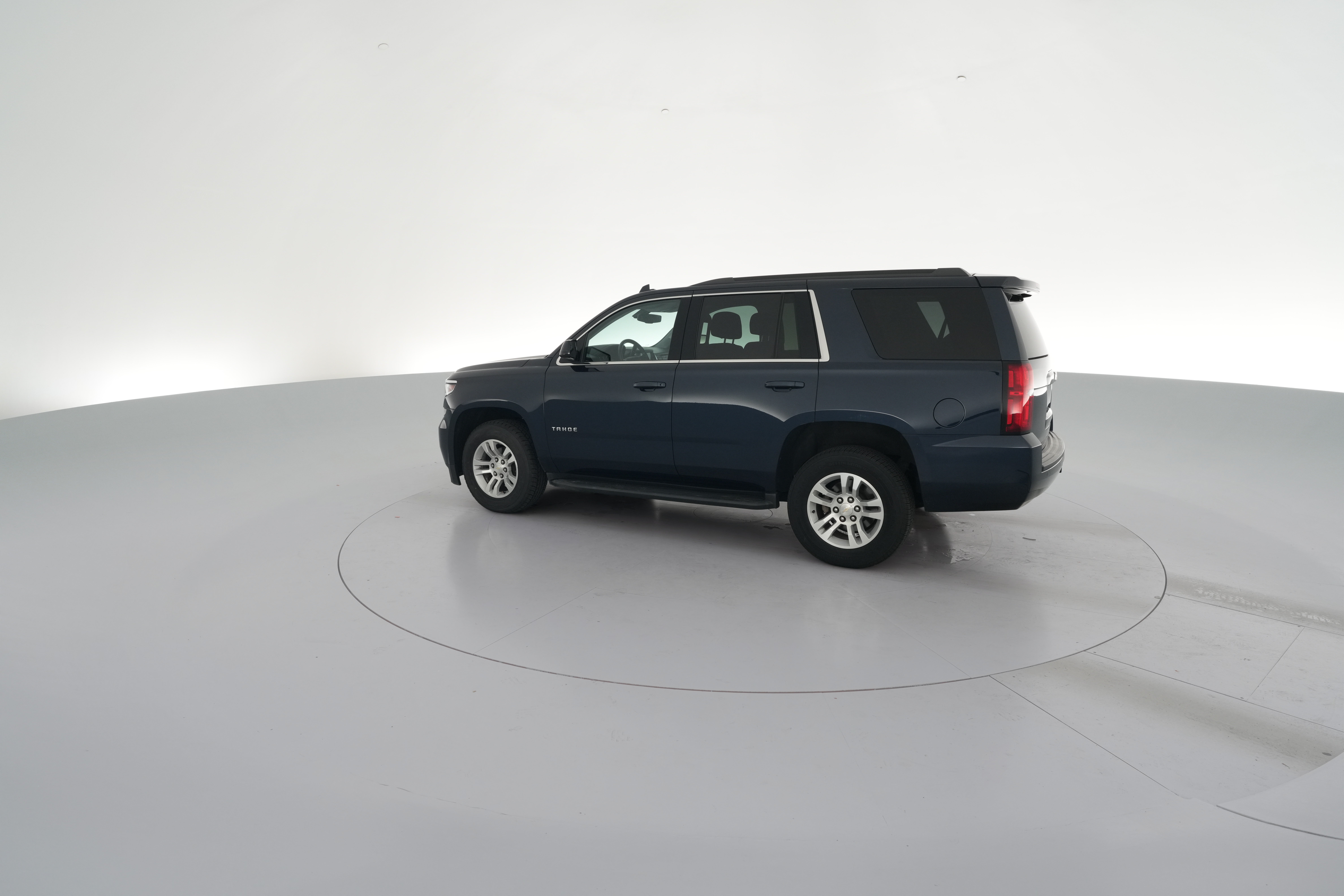 2020 Chevrolet Tahoe LS - Photo 28