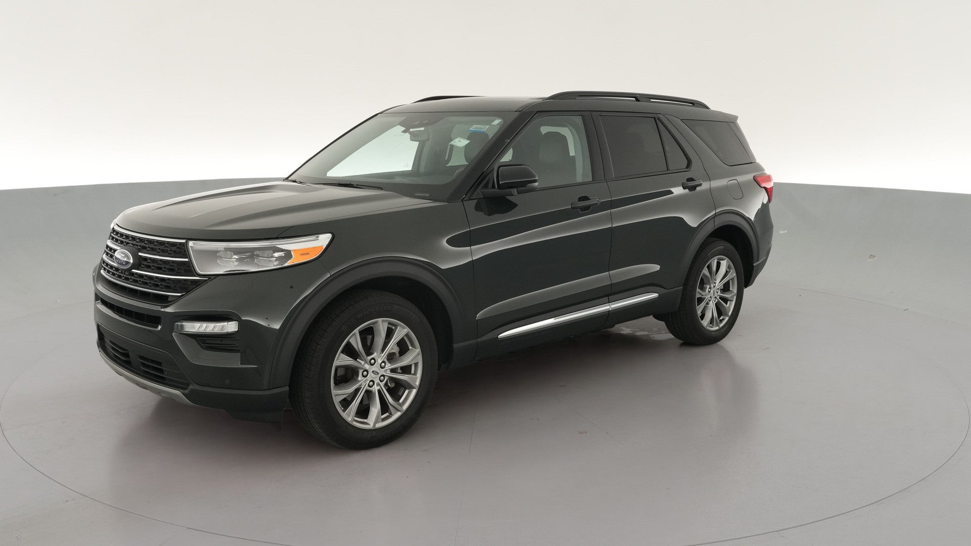 2023 Ford Explorer vehicle photo