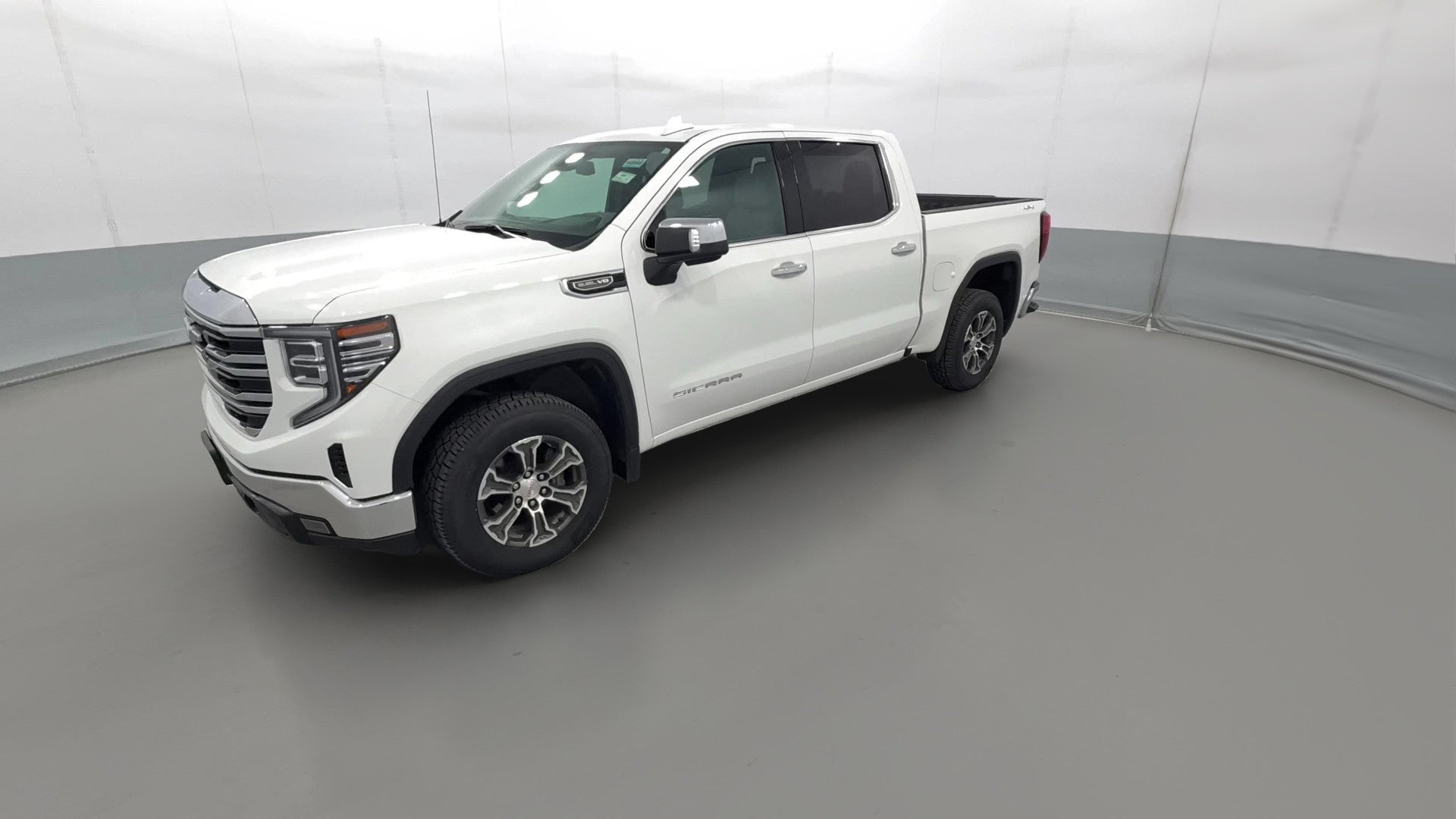 2025 GMC Sierra 1500 Crew Cab vehicle photo