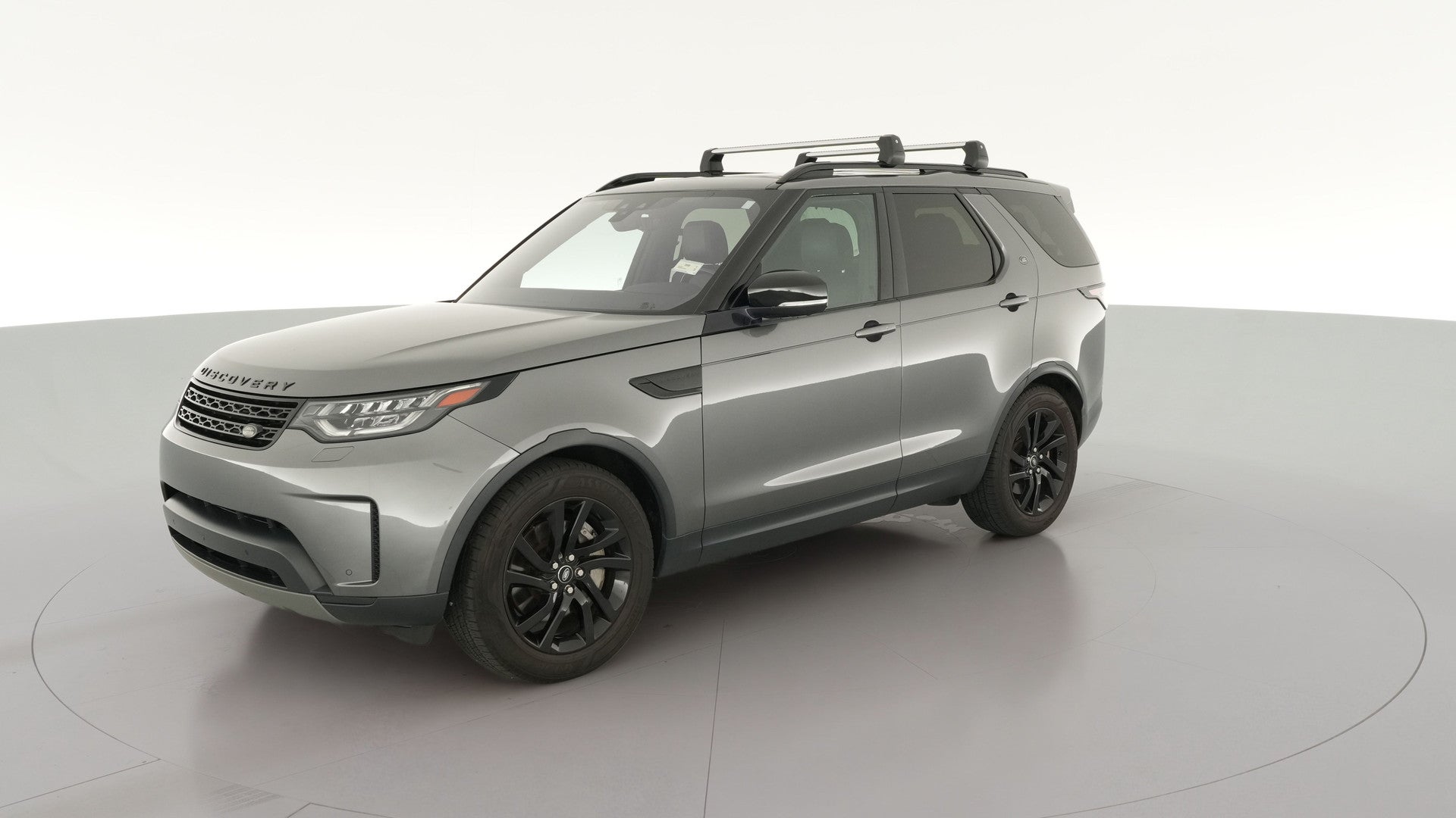 2018 Land Rover Discovery vehicle photo