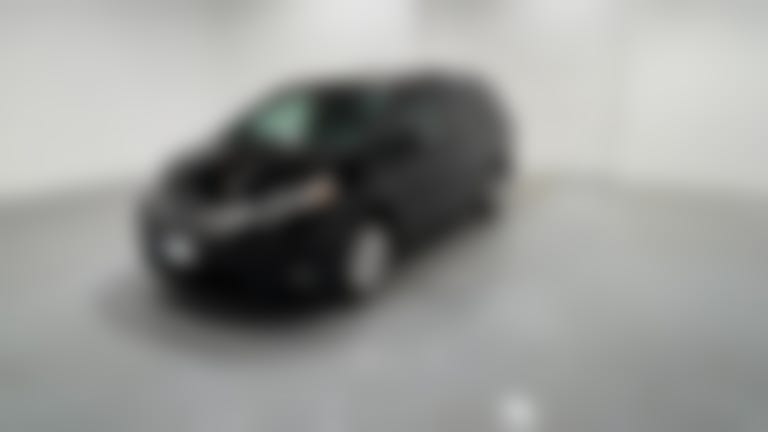 2017 Toyota Sienna vehicle photo