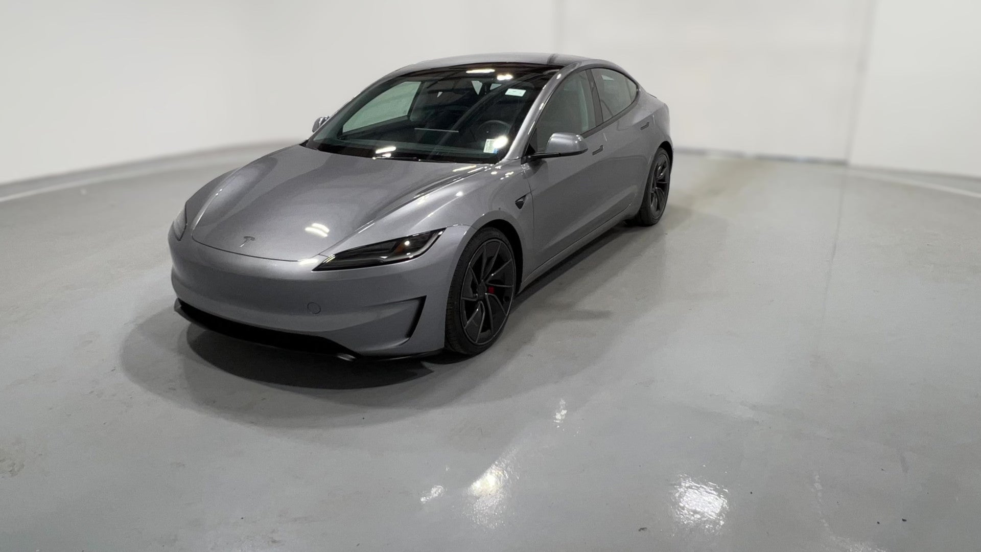 2024 Tesla Model 3 vehicle photo