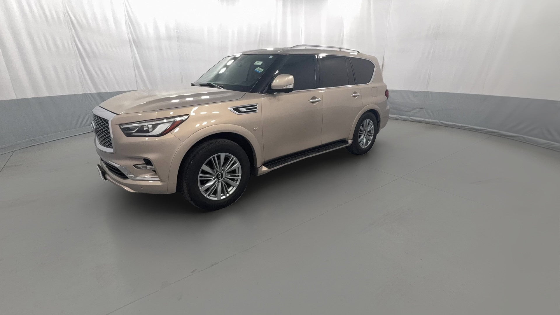 2019 INFINITI QX80 vehicle photo
