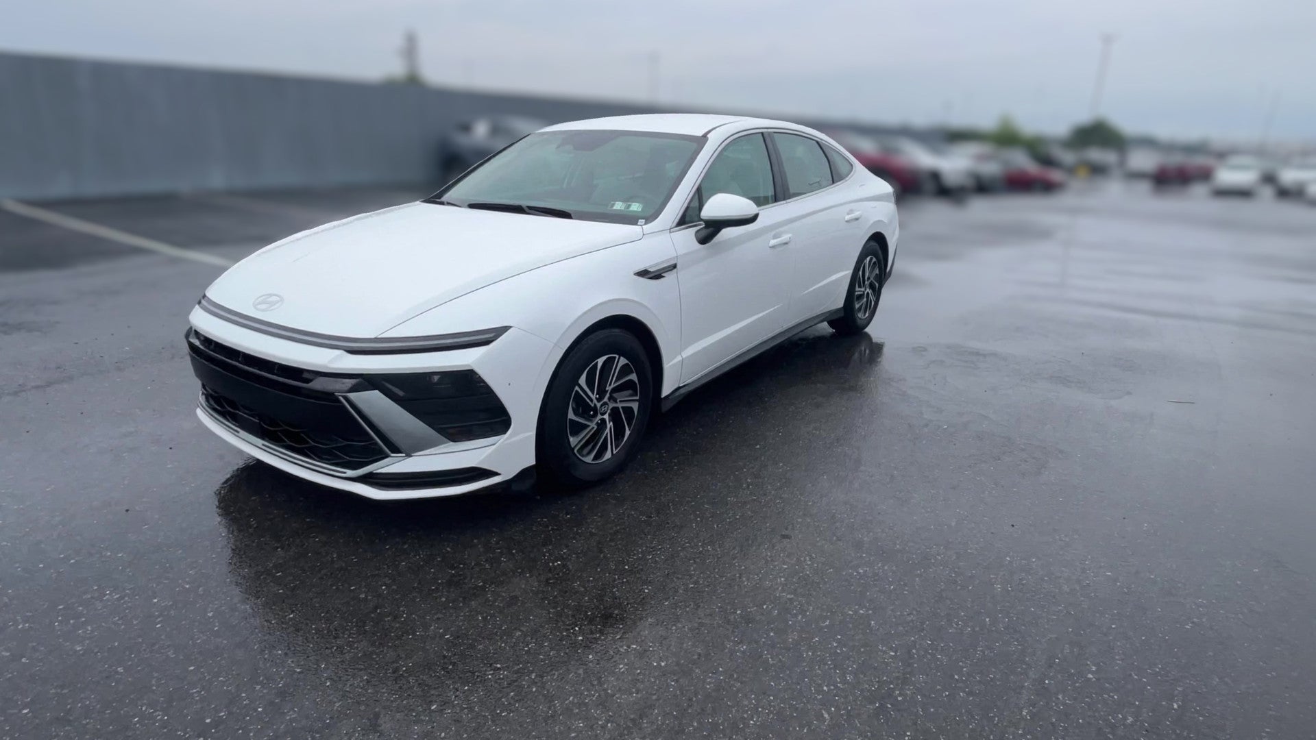 2026 Hyundai Sonata Hybrid vehicle photo