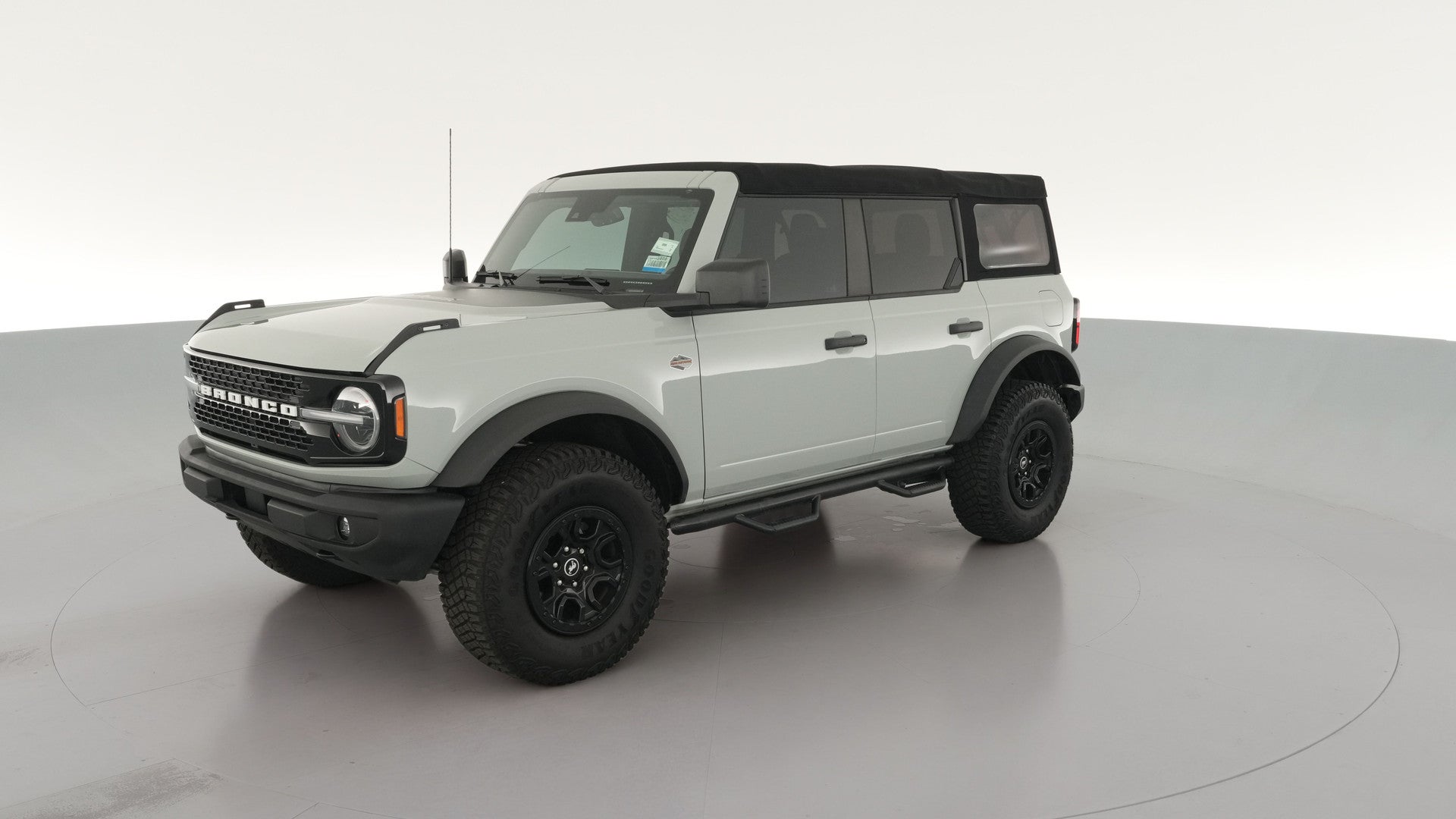 2022 Ford Bronco vehicle photo