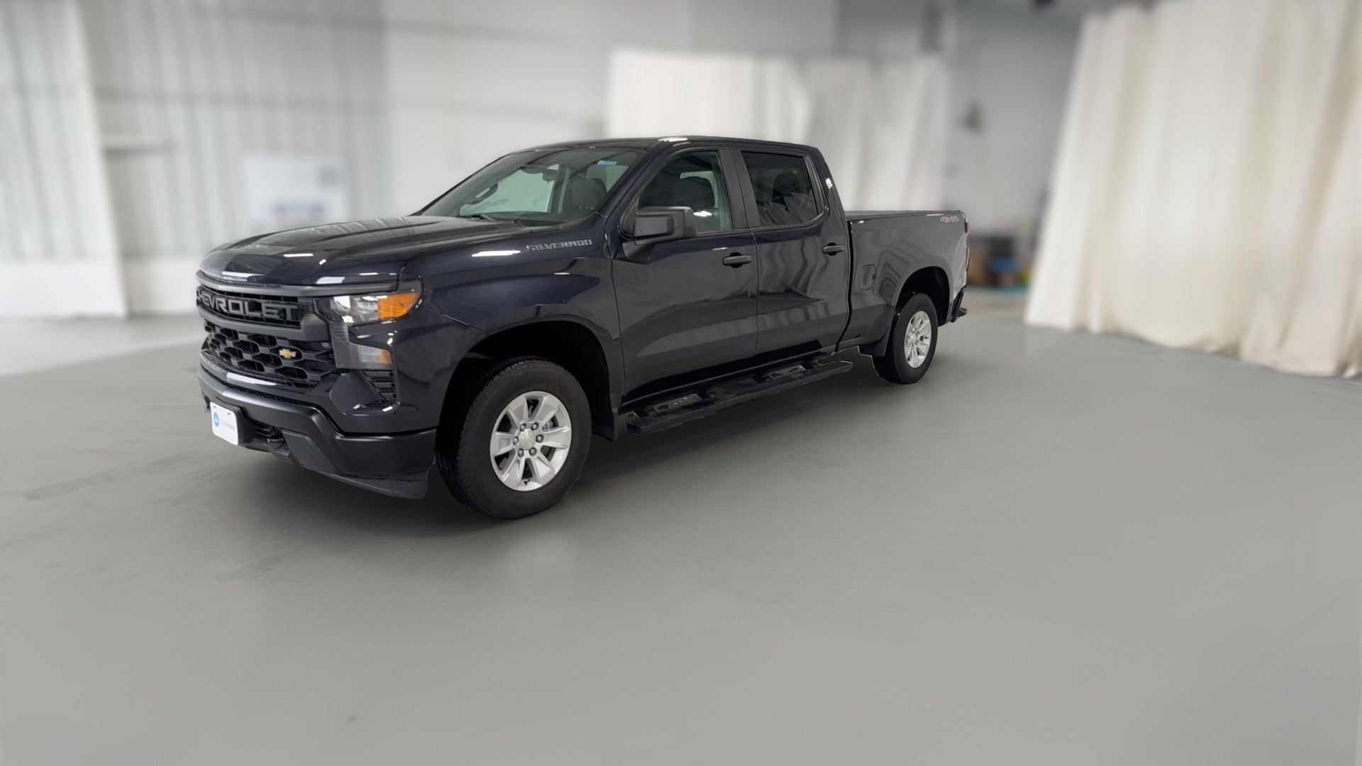 2023 Chevrolet Silverado 1500 Crew Cab vehicle photo