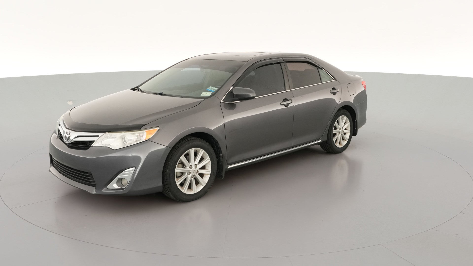 2014 Toyota Camry vehicle photo