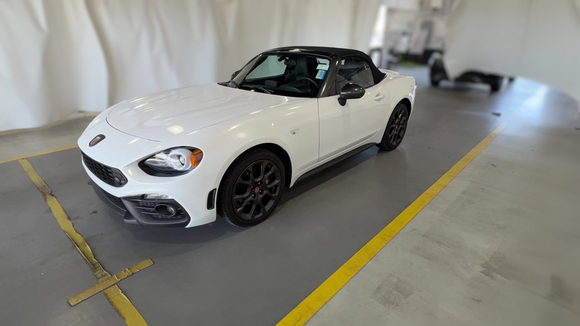 2017 FIAT 124 Spider vehicle photo