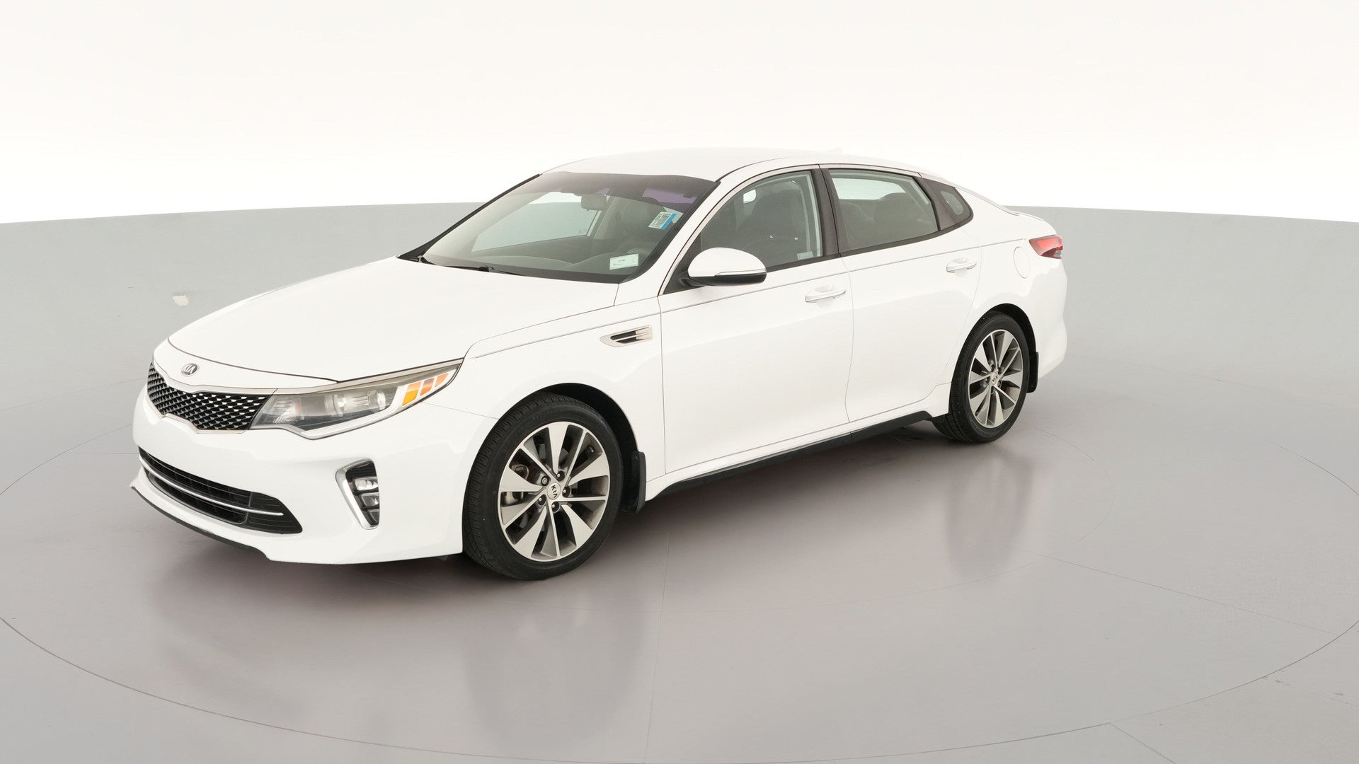 2018 Kia Optima vehicle photo