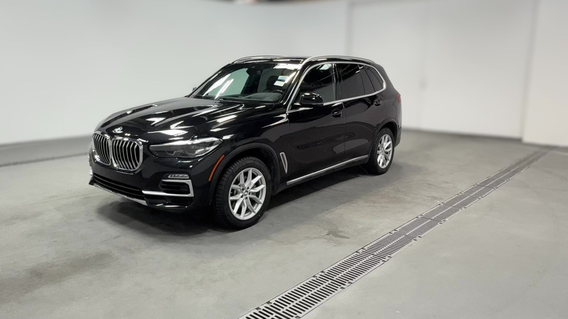 2020 BMW X5 vehicle photo