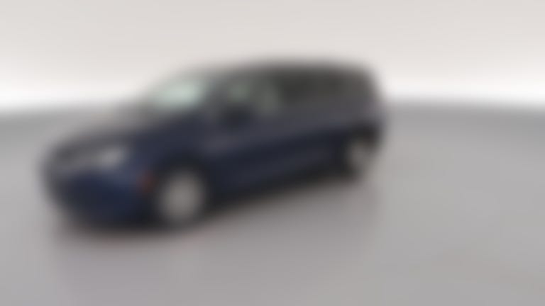 2020 Chrysler Voyager vehicle photo