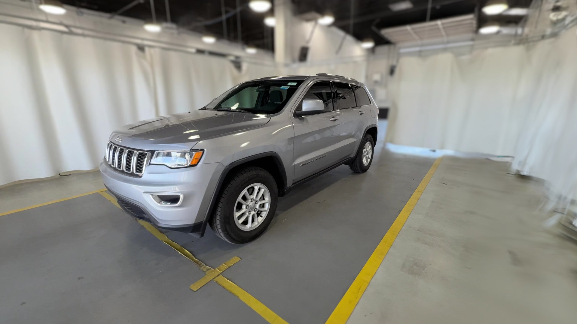 2019 Jeep Grand Cherokee vehicle photo