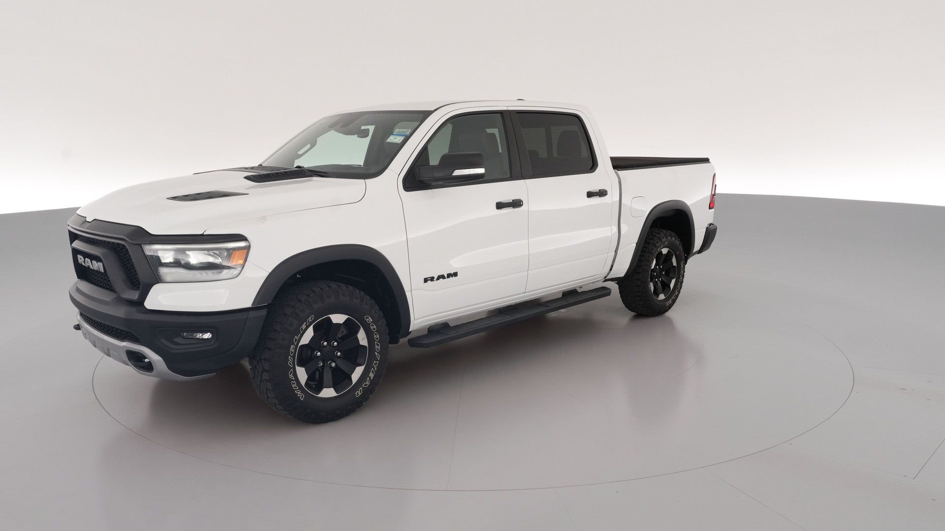 2022 Ram 1500 Crew Cab vehicle photo