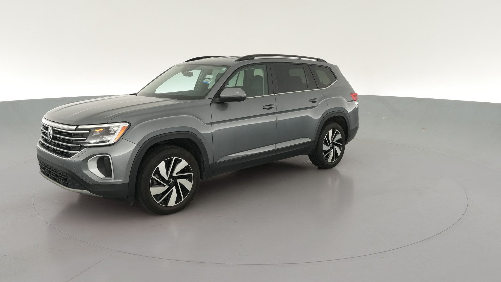 2025 Volkswagen Atlas vehicle photo