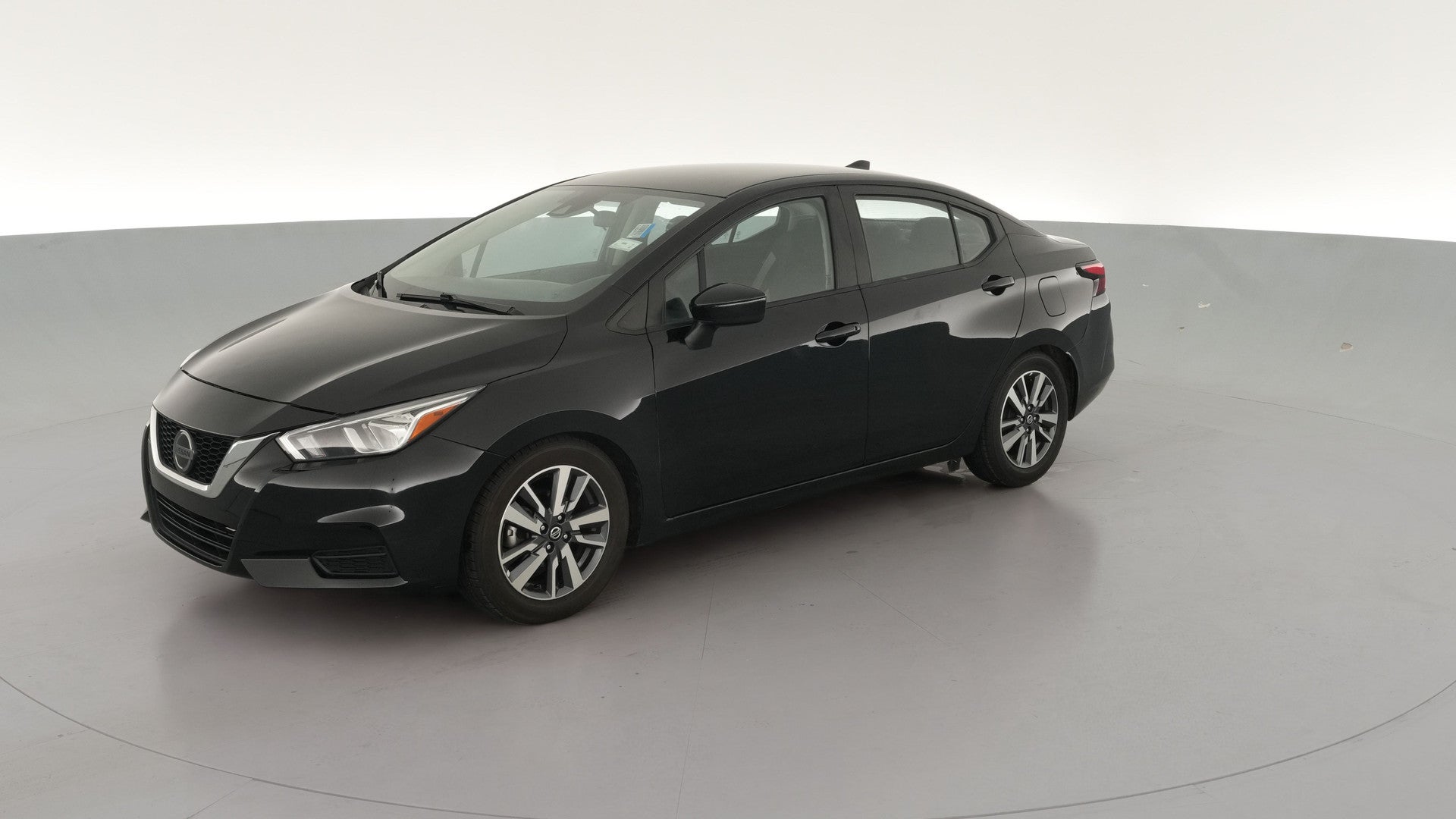 2020 Nissan Versa vehicle photo