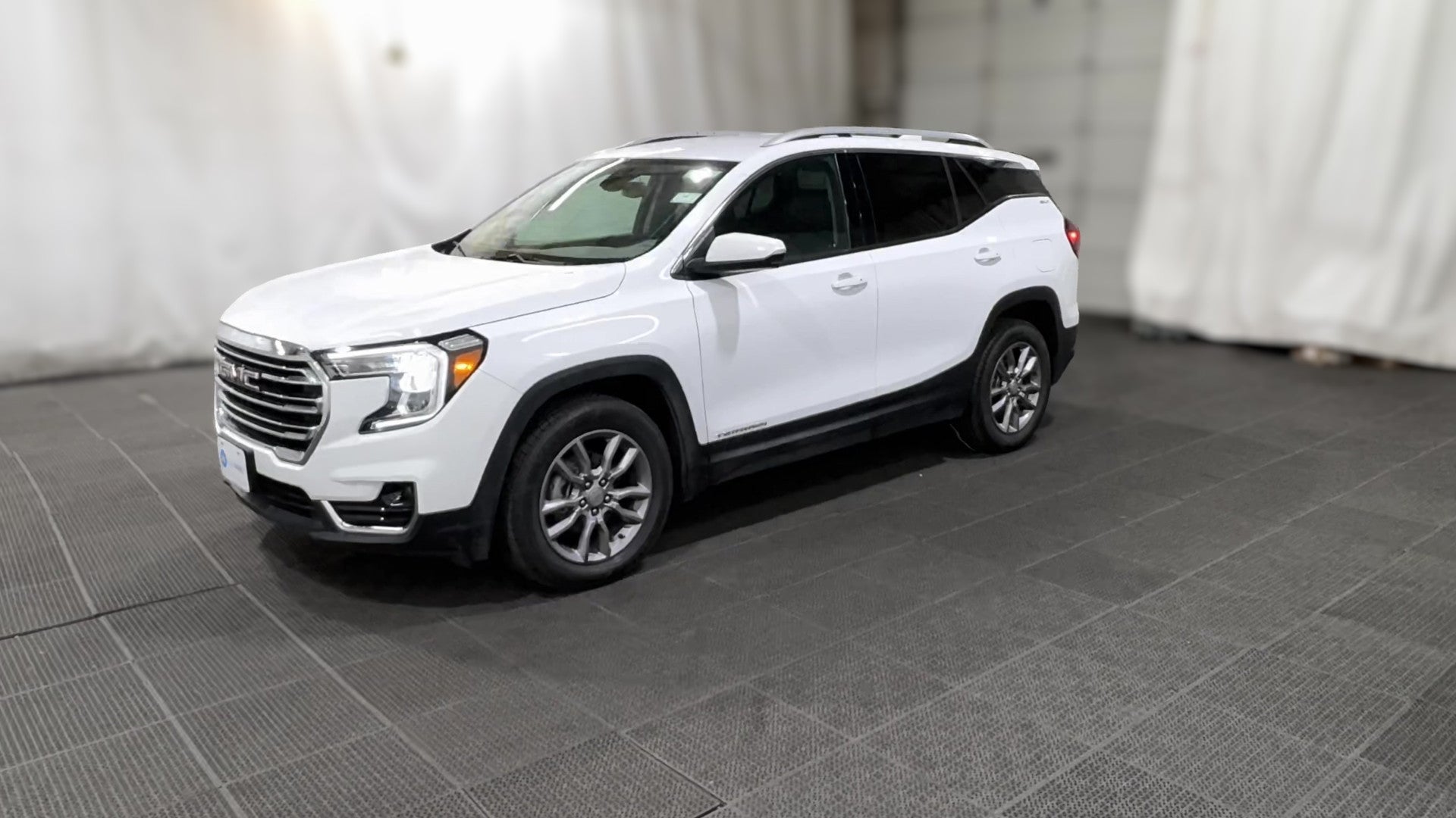 2024 GMC Terrain vehicle photo