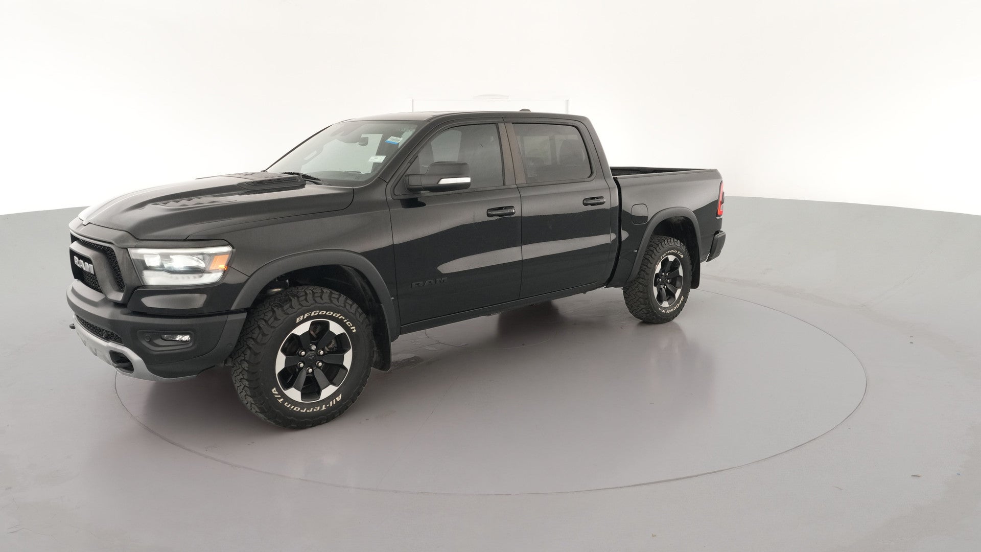 2021 Ram 1500 Crew Cab vehicle photo