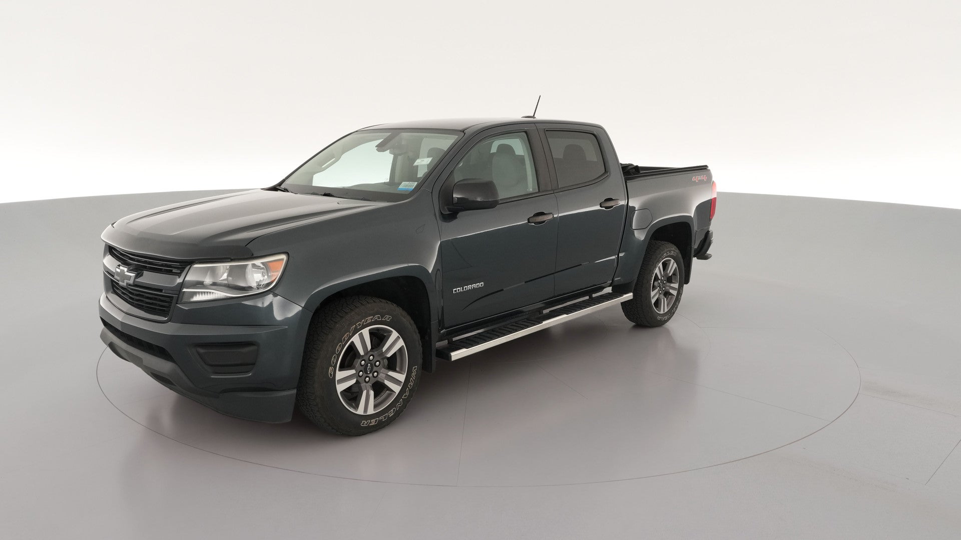 2018 Chevrolet Colorado Crew Cab vehicle photo