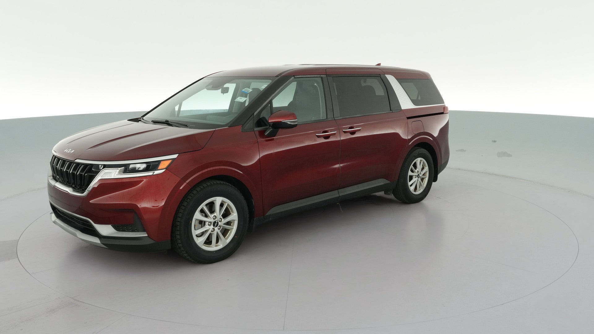 2024 Kia Carnival vehicle photo