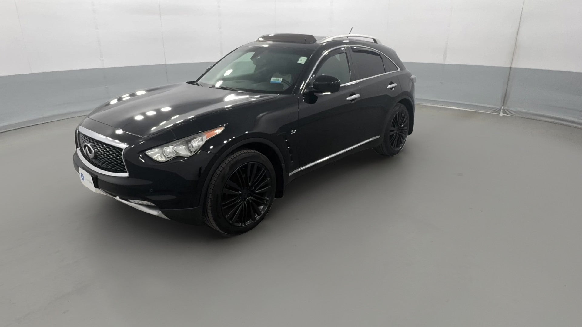 2017 INFINITI QX70 vehicle photo