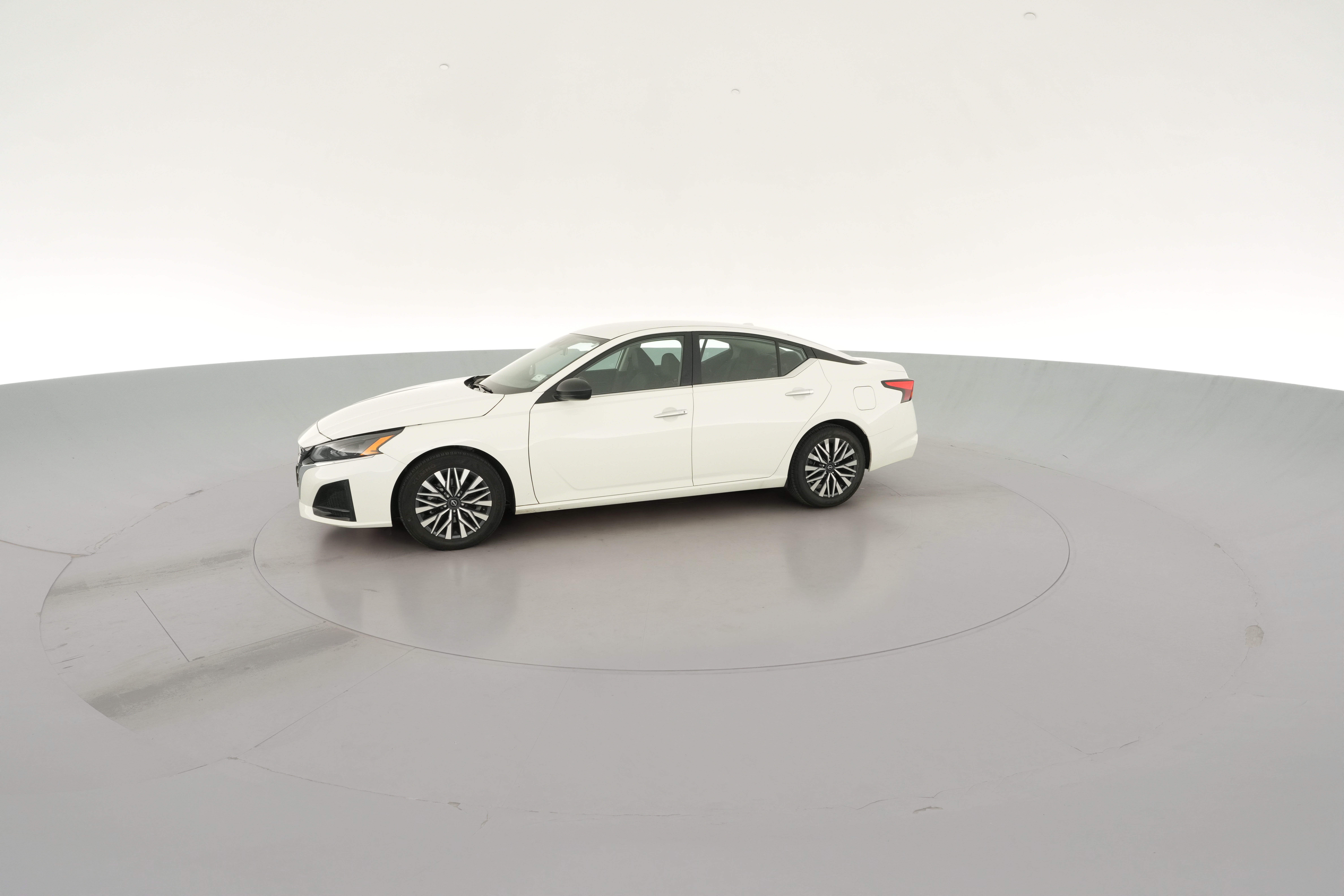 2025 Nissan Altima SV - Photo 26