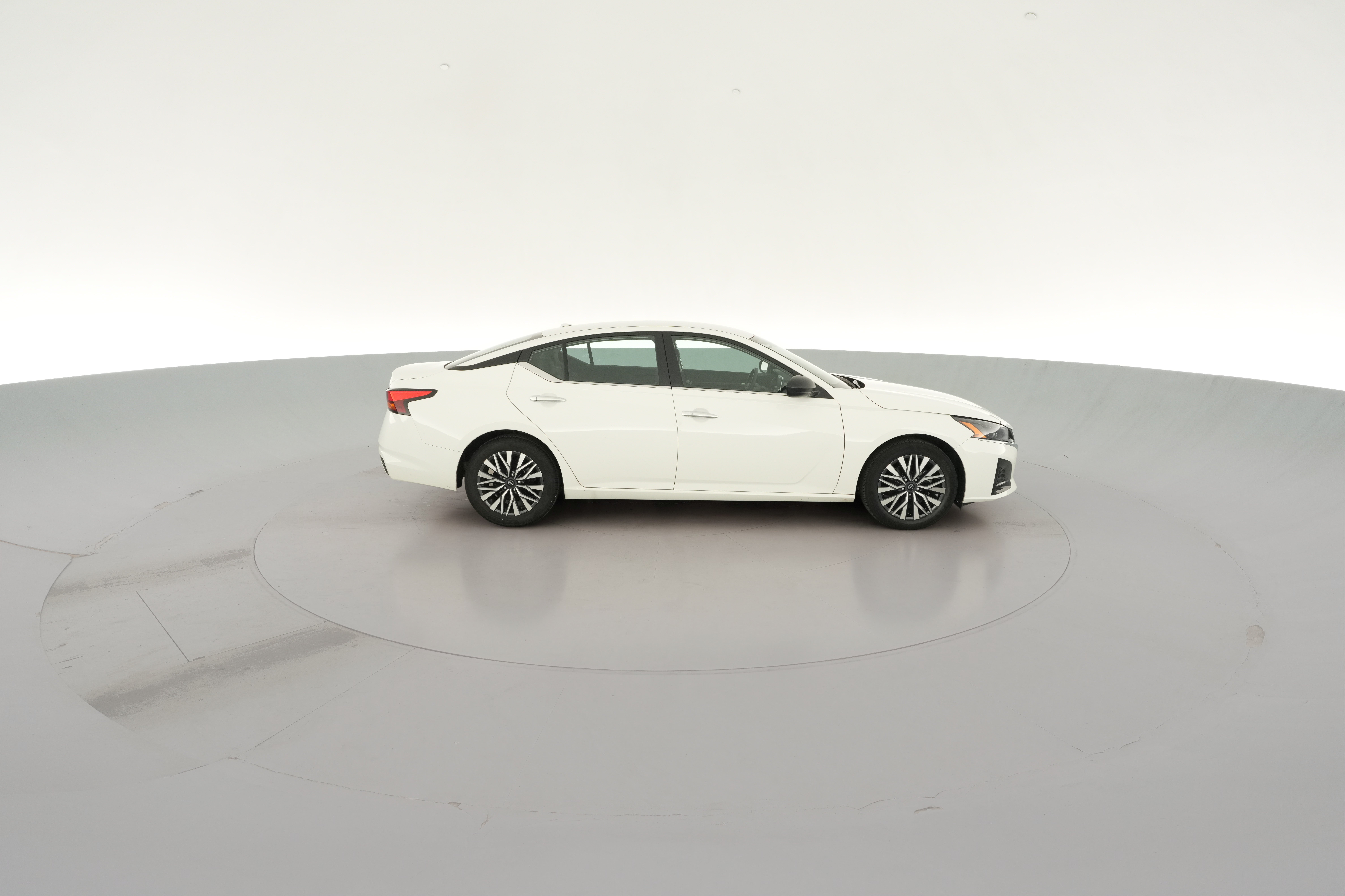 2025 Nissan Altima SV - Photo 35