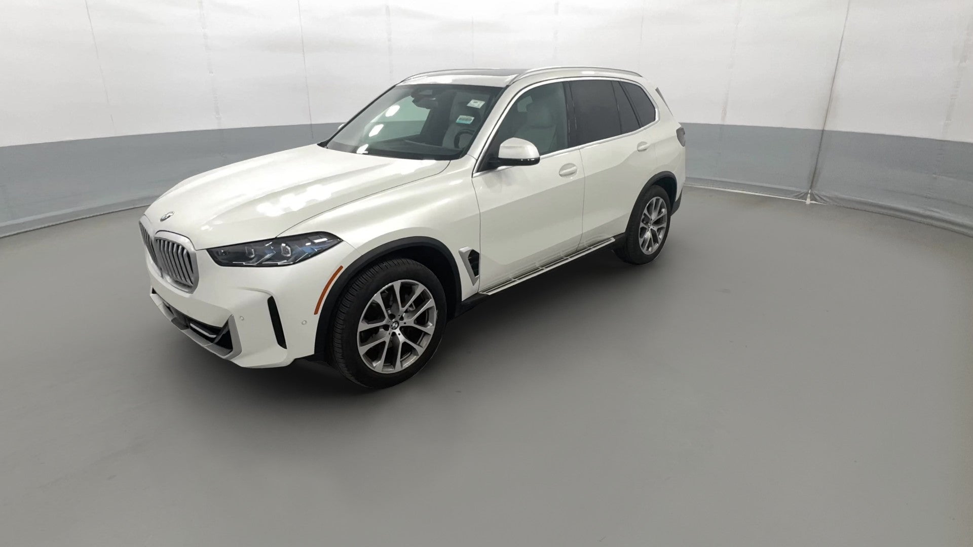 2026 BMW X5 vehicle photo
