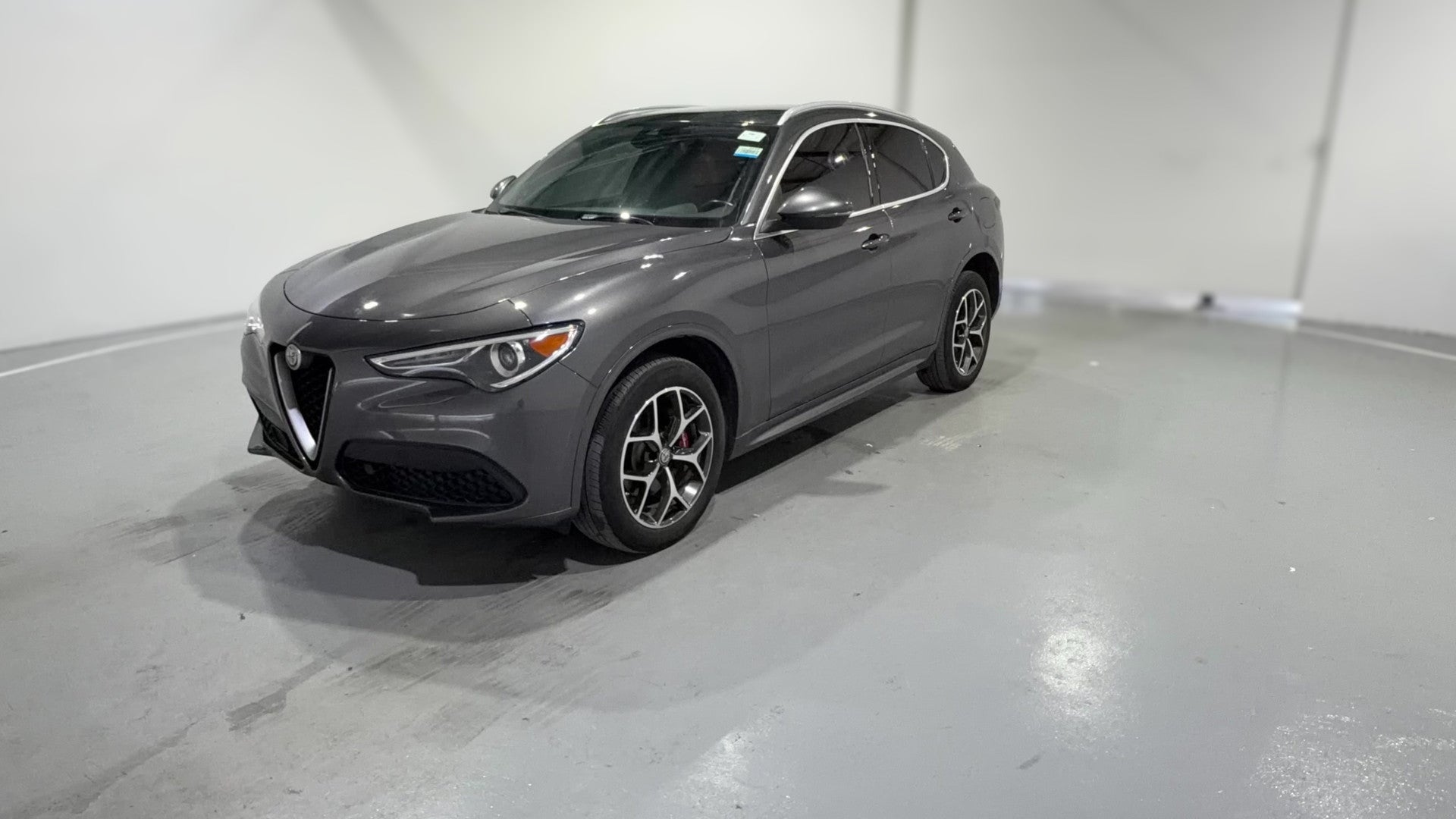 2020 Alfa Romeo Stelvio vehicle photo