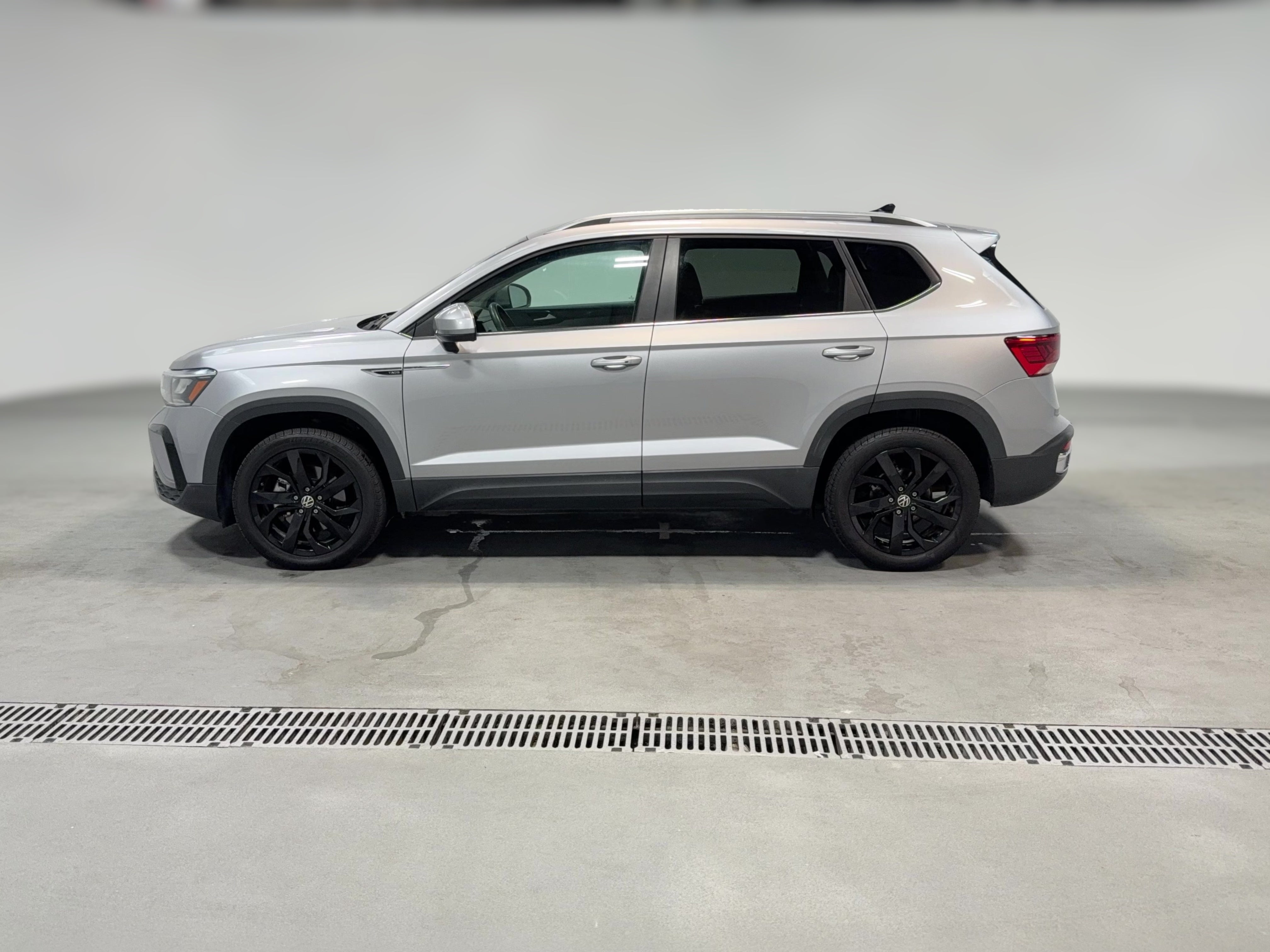 2023 Volkswagen Taos SE - Photo 27