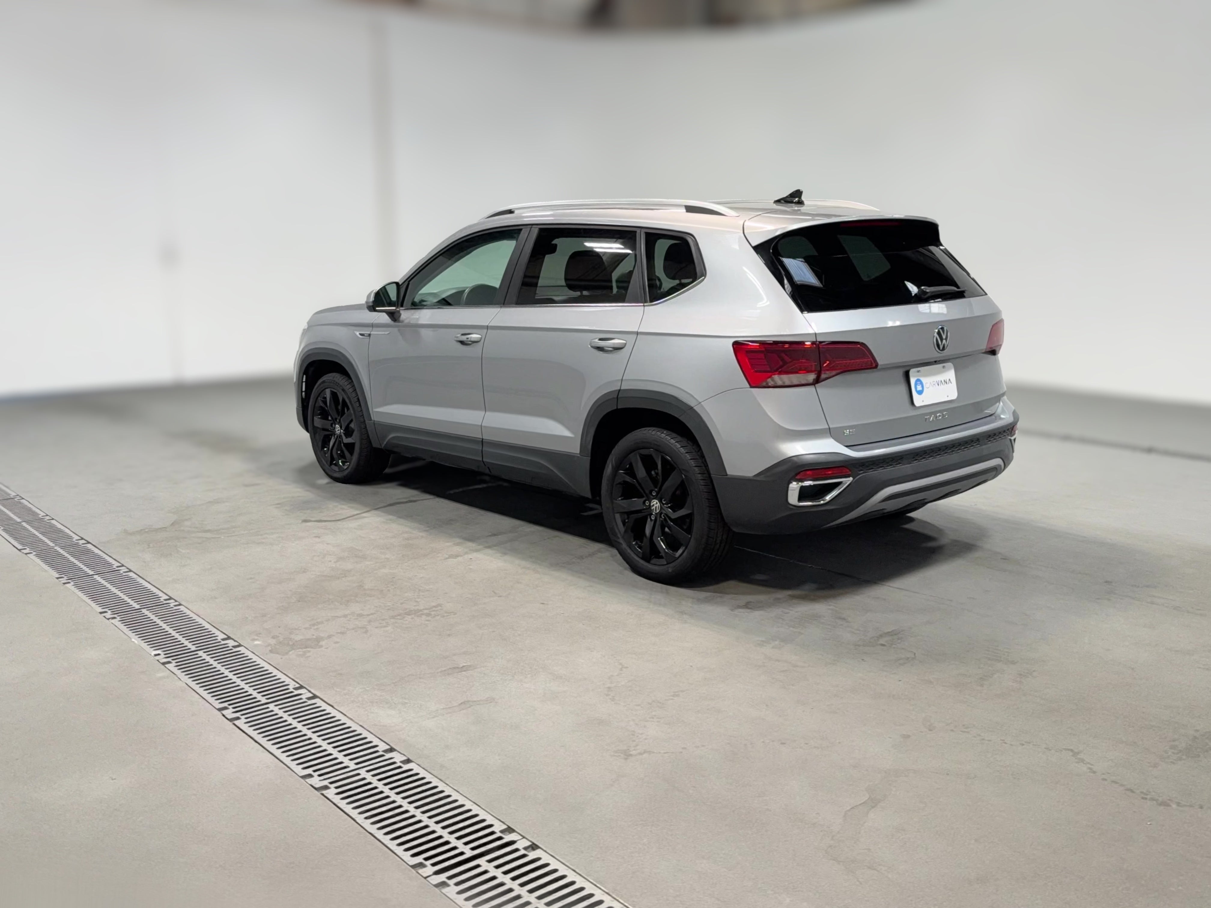 2023 Volkswagen Taos SE - Photo 29