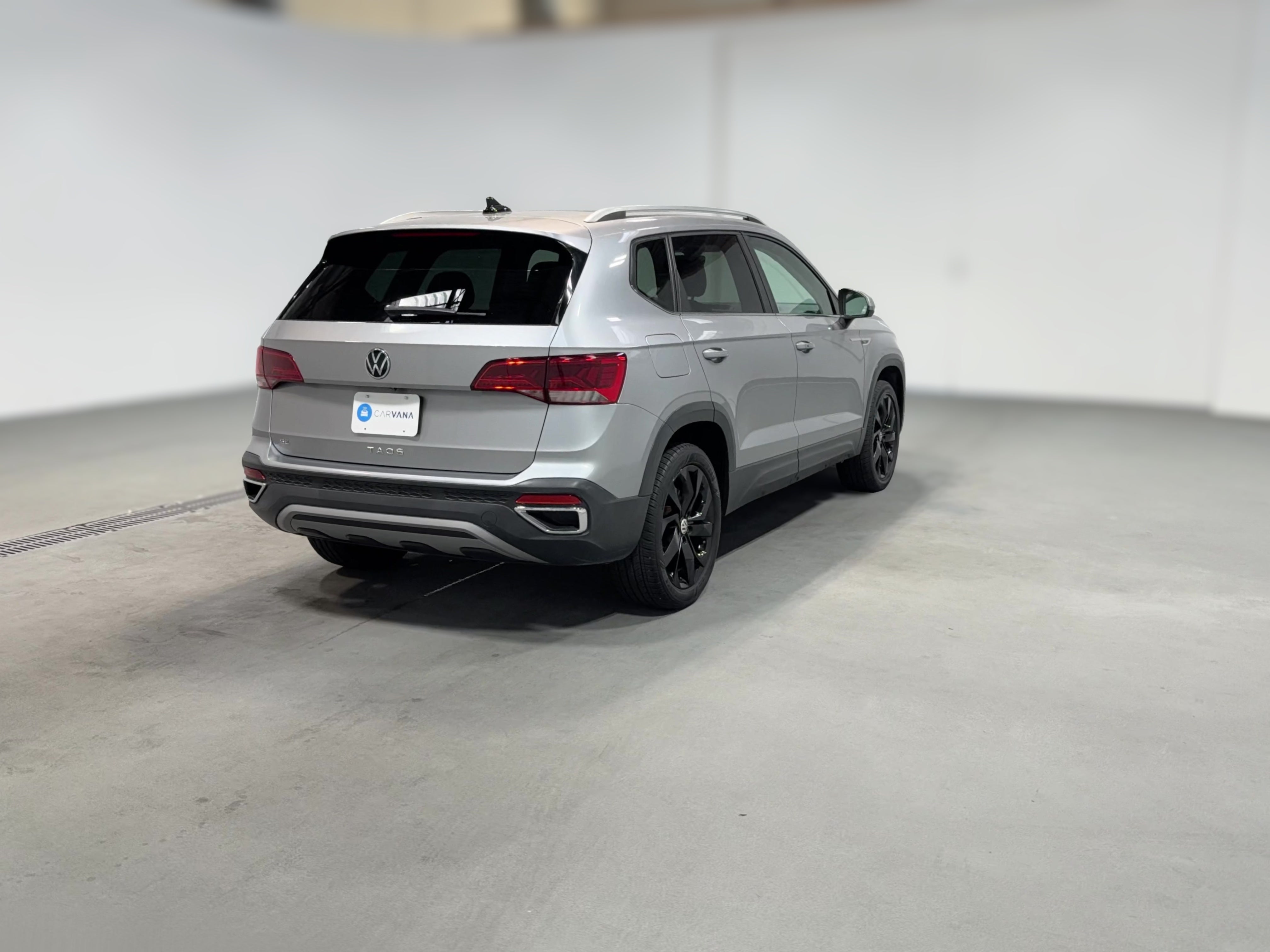 2023 Volkswagen Taos SE - Photo 32