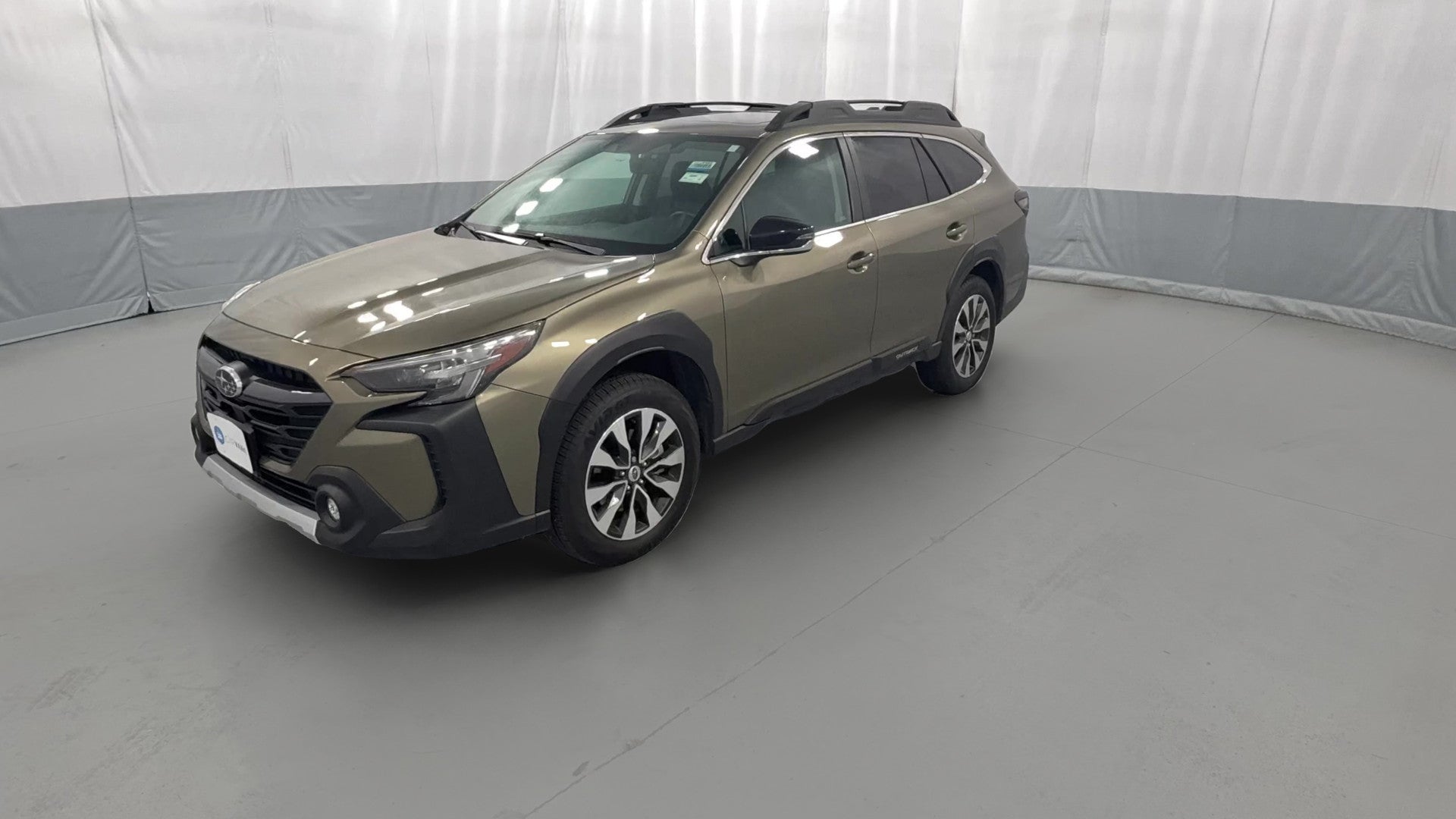 2024 Subaru Outback vehicle photo